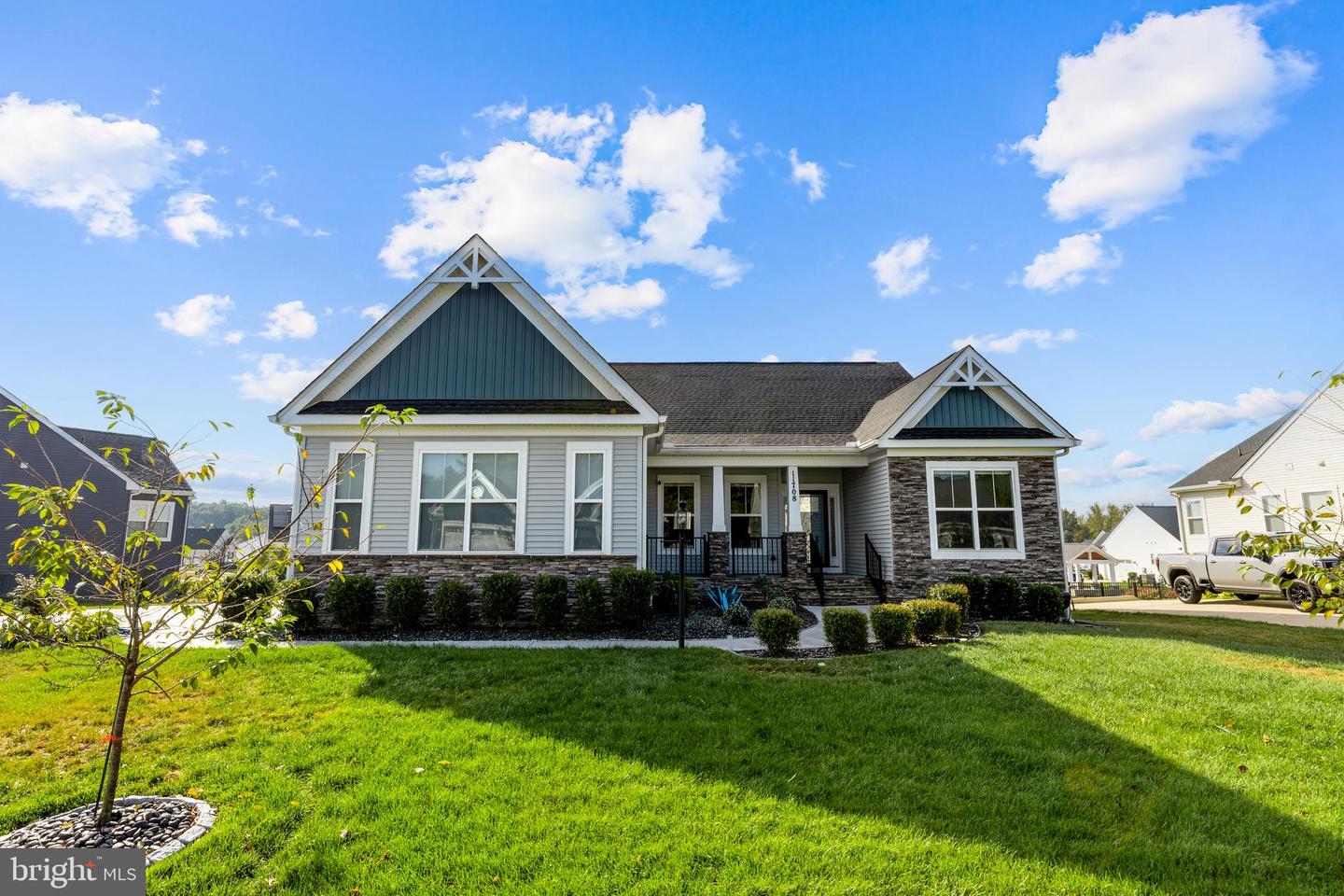 11708 ROBIN WOODS CIR, SPOTSYLVANIA, Virginia 22551, 5 Bedrooms Bedrooms, ,4 BathroomsBathrooms,Residential,For sale,11708 ROBIN WOODS CIR,VASP2036256 MLS # VASP2036256