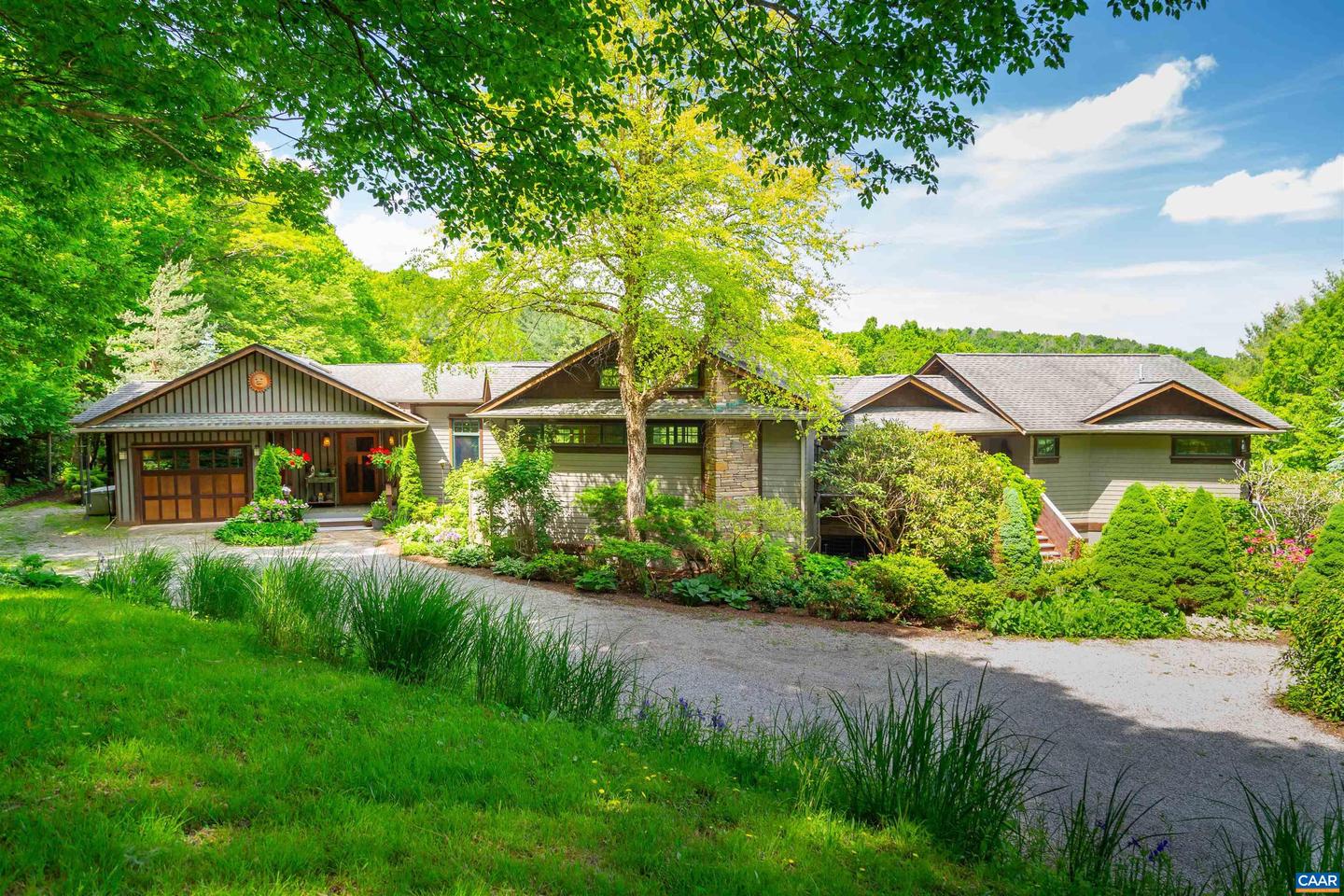 170 & 174 SARVISBERRY LN SW, FLOYD, Virginia 24091, 6 Bedrooms Bedrooms, ,6 BathroomsBathrooms,Residential,For sale,170 & 174 SARVISBERRY LN SW,669138 MLS # 669138