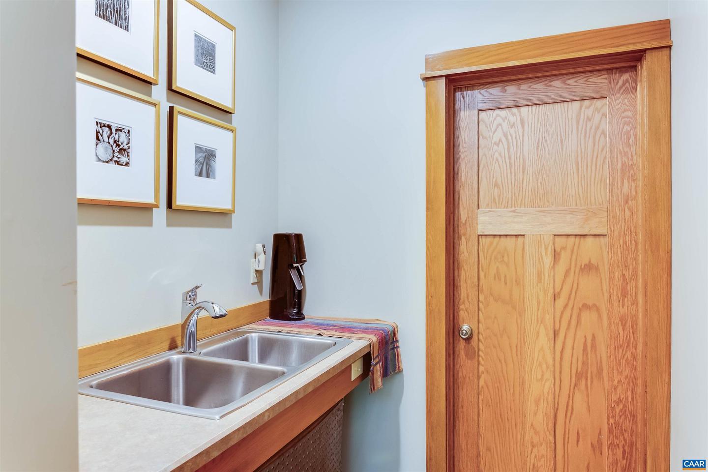 170 & 174 SARVISBERRY LN SW, FLOYD, Virginia 24091, 6 Bedrooms Bedrooms, ,6 BathroomsBathrooms,Residential,For sale,170 & 174 SARVISBERRY LN SW,669138 MLS # 669138