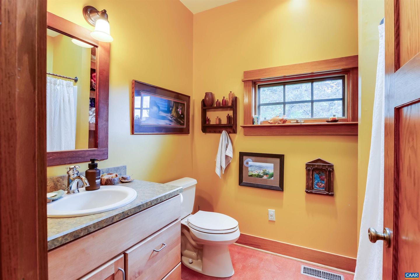 170 & 174 SARVISBERRY LN SW, FLOYD, Virginia 24091, 6 Bedrooms Bedrooms, ,6 BathroomsBathrooms,Residential,For sale,170 & 174 SARVISBERRY LN SW,669138 MLS # 669138