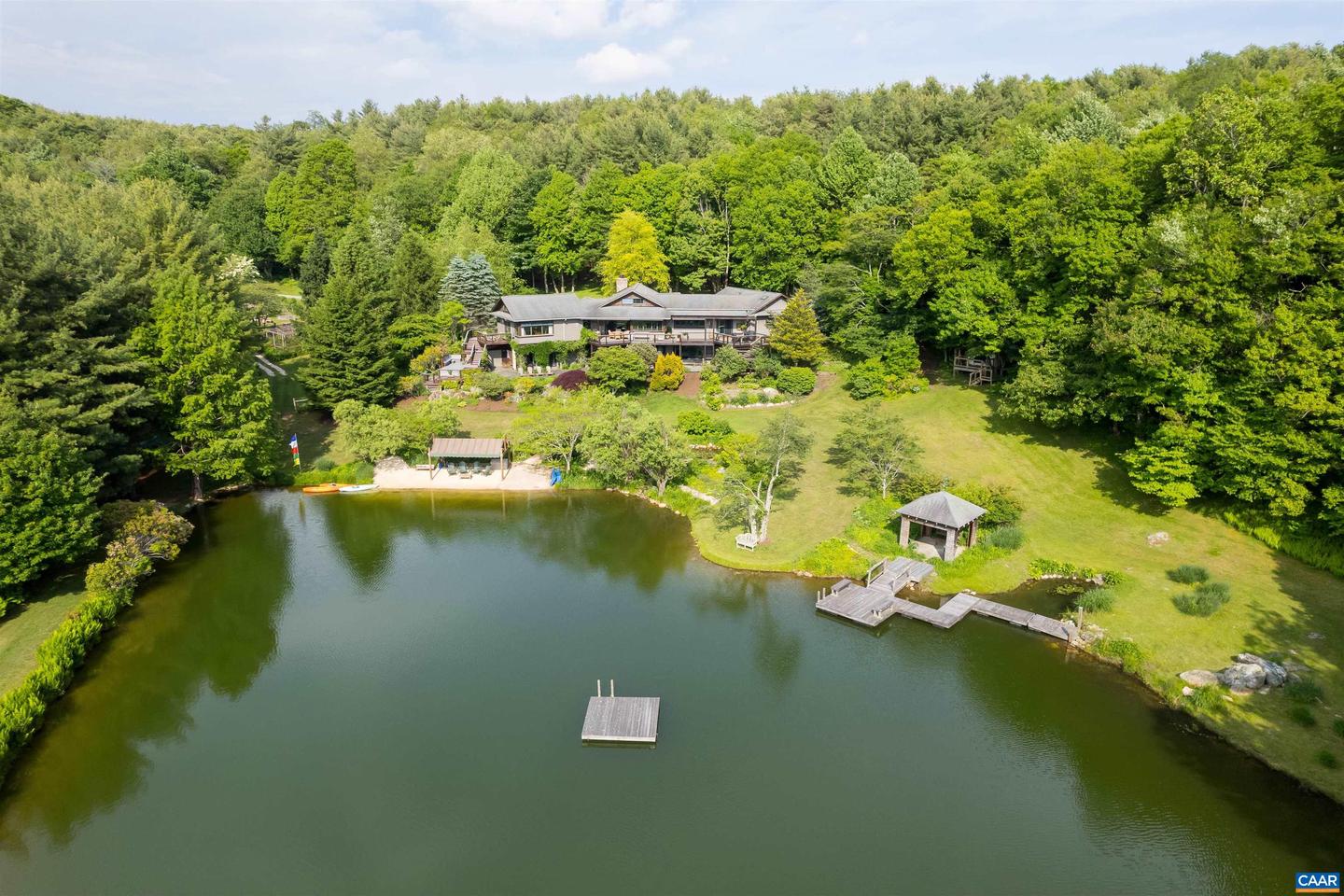 170 & 174 SARVISBERRY LN SW, FLOYD, Virginia 24091, 6 Bedrooms Bedrooms, ,6 BathroomsBathrooms,Residential,For sale,170 & 174 SARVISBERRY LN SW,669138 MLS # 669138