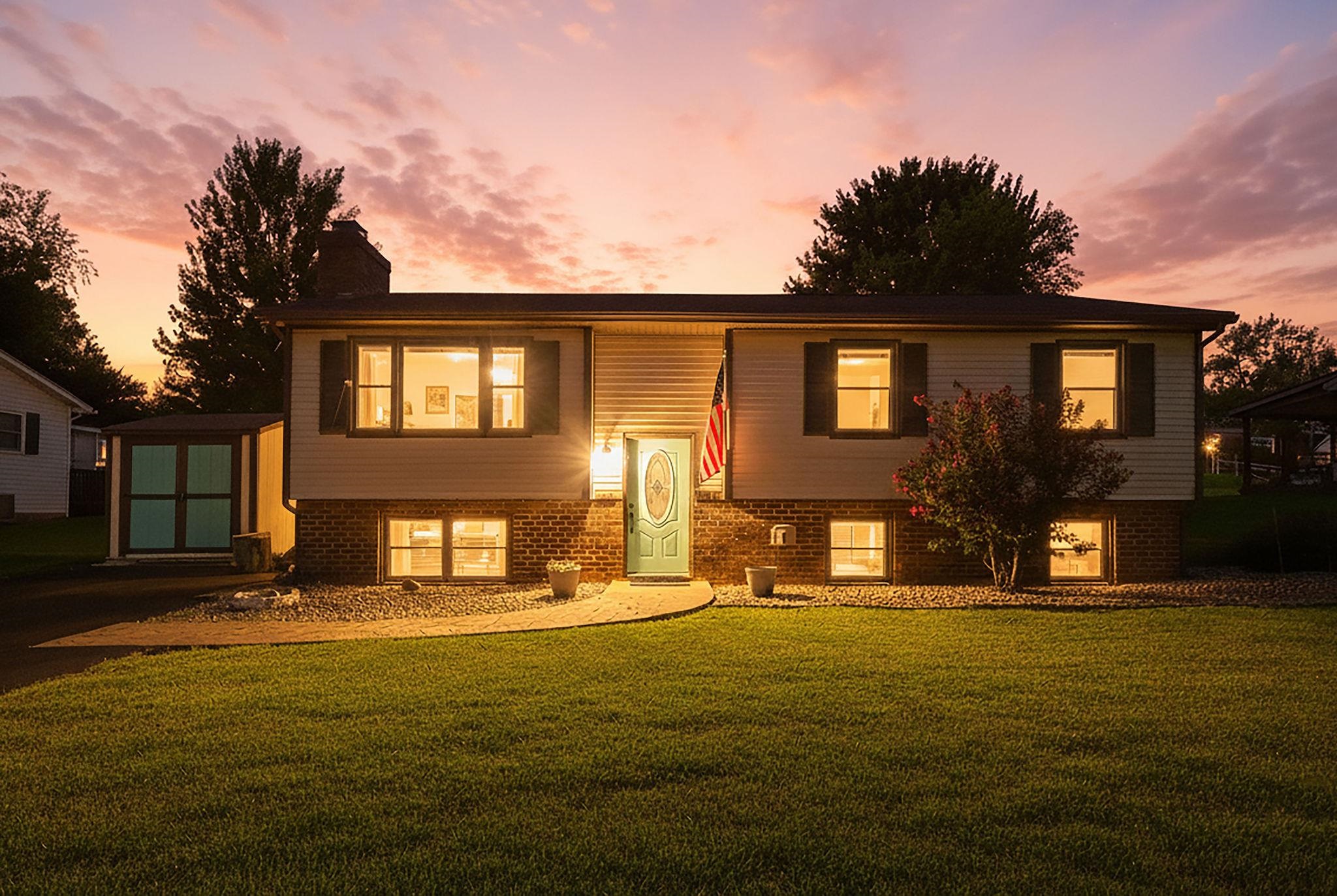 74 MILL STONE DR, VERONA, Virginia 24482, 3 Bedrooms Bedrooms, ,2 BathroomsBathrooms,Residential,74 MILL STONE DR,669143 MLS # 669143