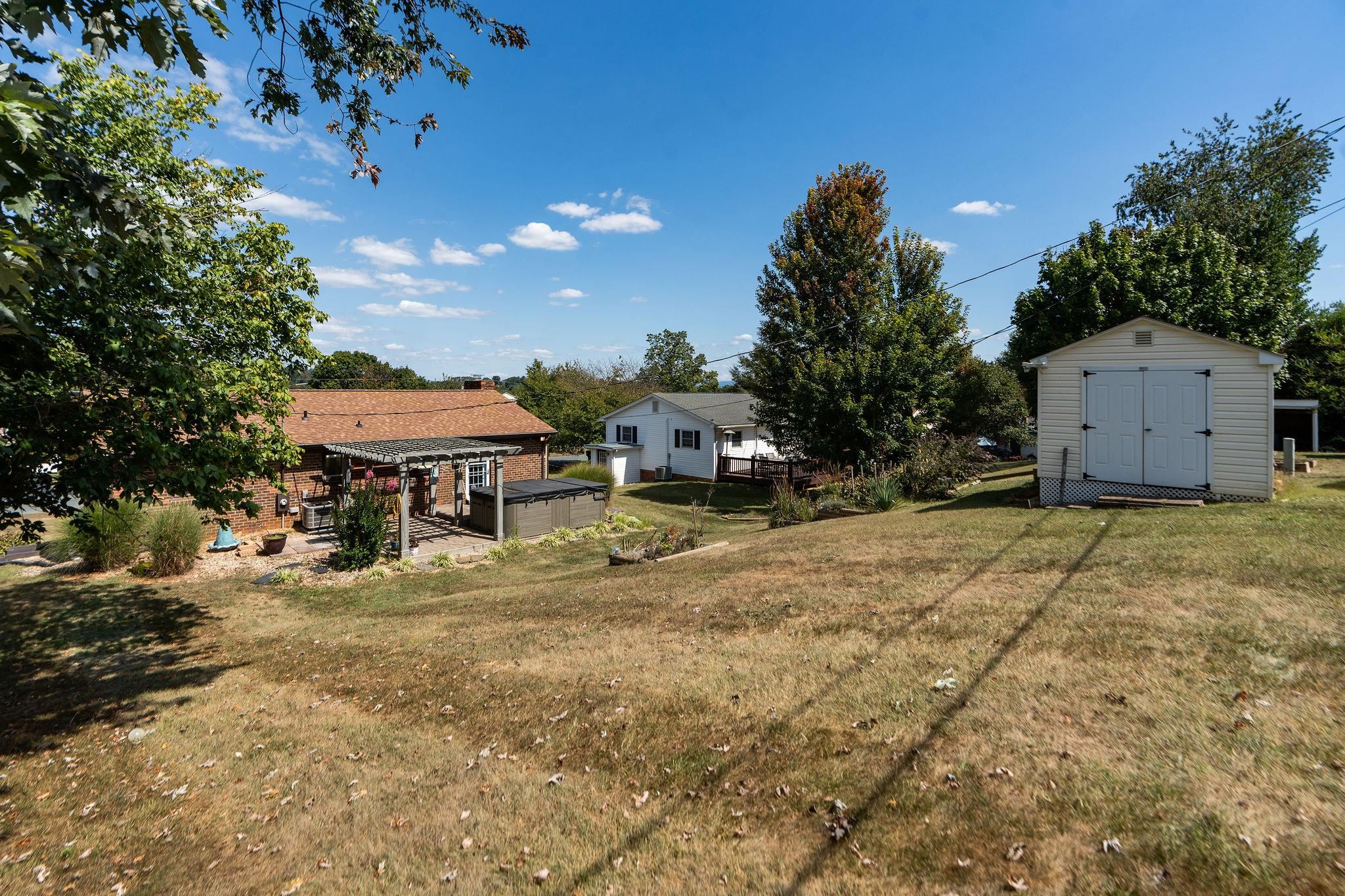 74 MILL STONE DR, VERONA, Virginia 24482, 3 Bedrooms Bedrooms, ,2 BathroomsBathrooms,Residential,74 MILL STONE DR,669143 MLS # 669143