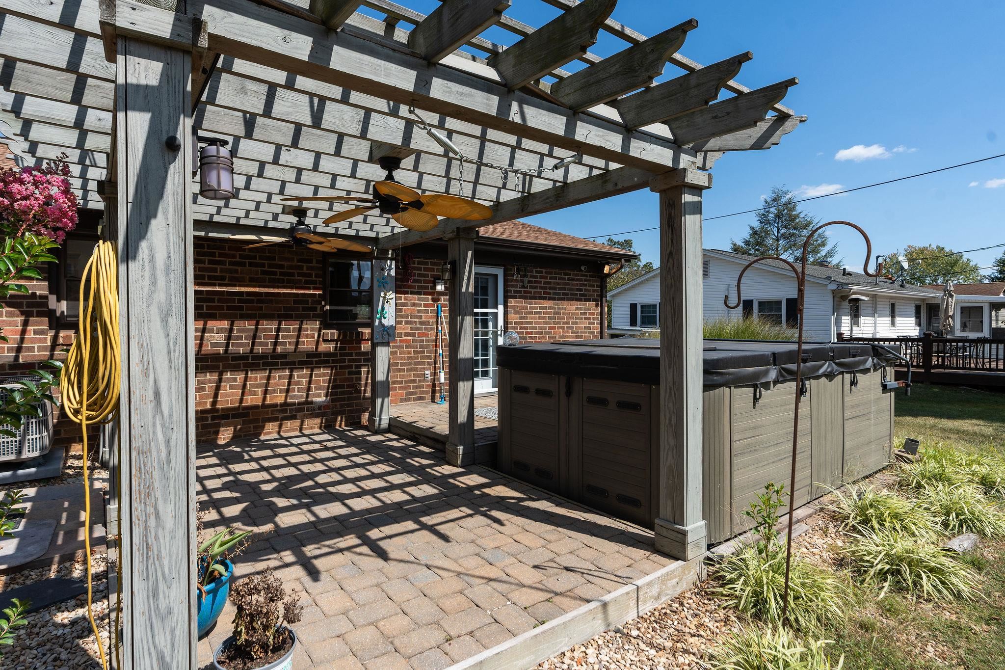 74 MILL STONE DR, VERONA, Virginia 24482, 3 Bedrooms Bedrooms, ,2 BathroomsBathrooms,Residential,74 MILL STONE DR,669143 MLS # 669143