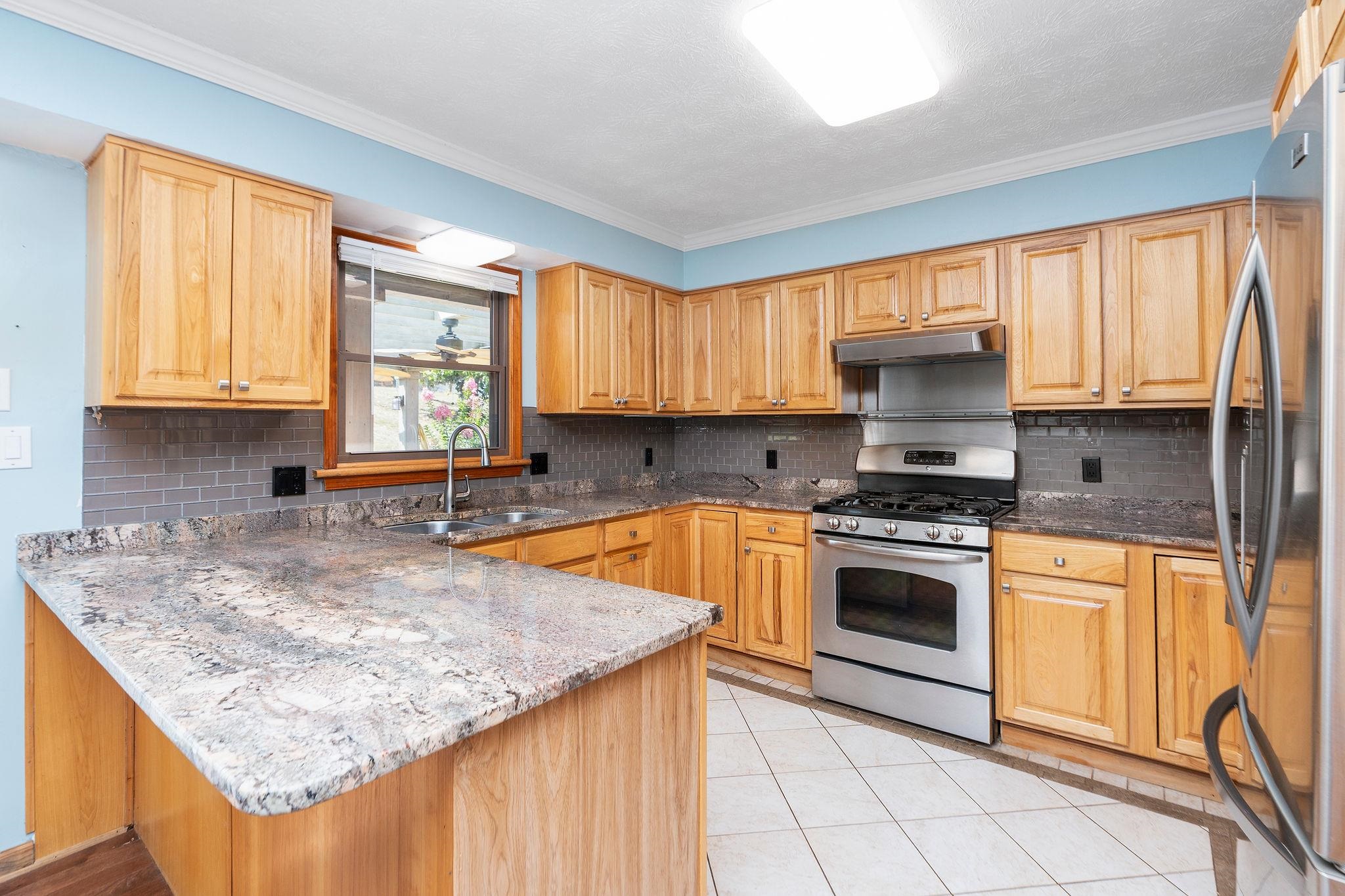 74 MILL STONE DR, VERONA, Virginia 24482, 3 Bedrooms Bedrooms, ,2 BathroomsBathrooms,Residential,74 MILL STONE DR,669143 MLS # 669143