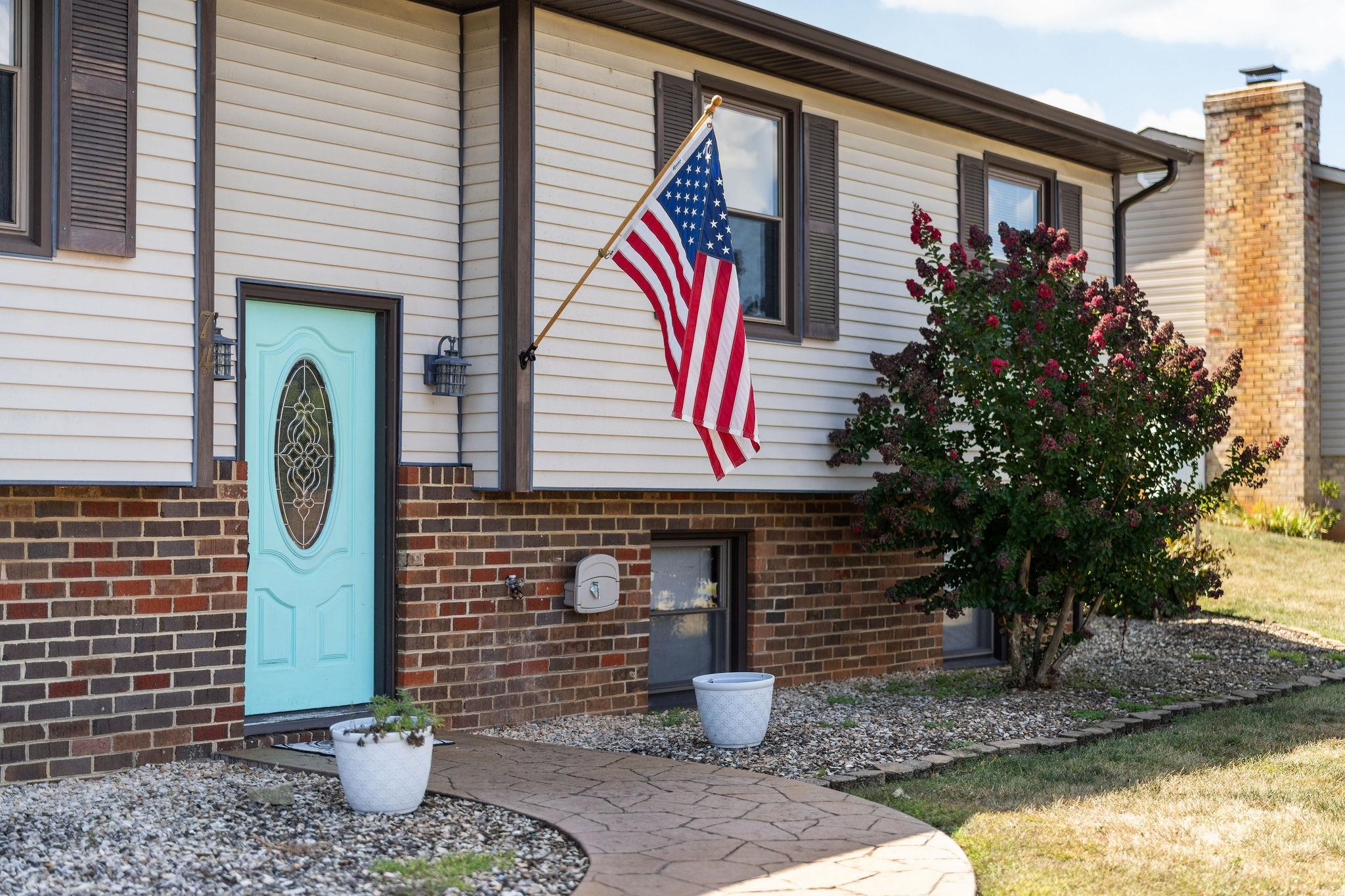 74 MILL STONE DR, VERONA, Virginia 24482, 3 Bedrooms Bedrooms, ,2 BathroomsBathrooms,Residential,74 MILL STONE DR,669143 MLS # 669143