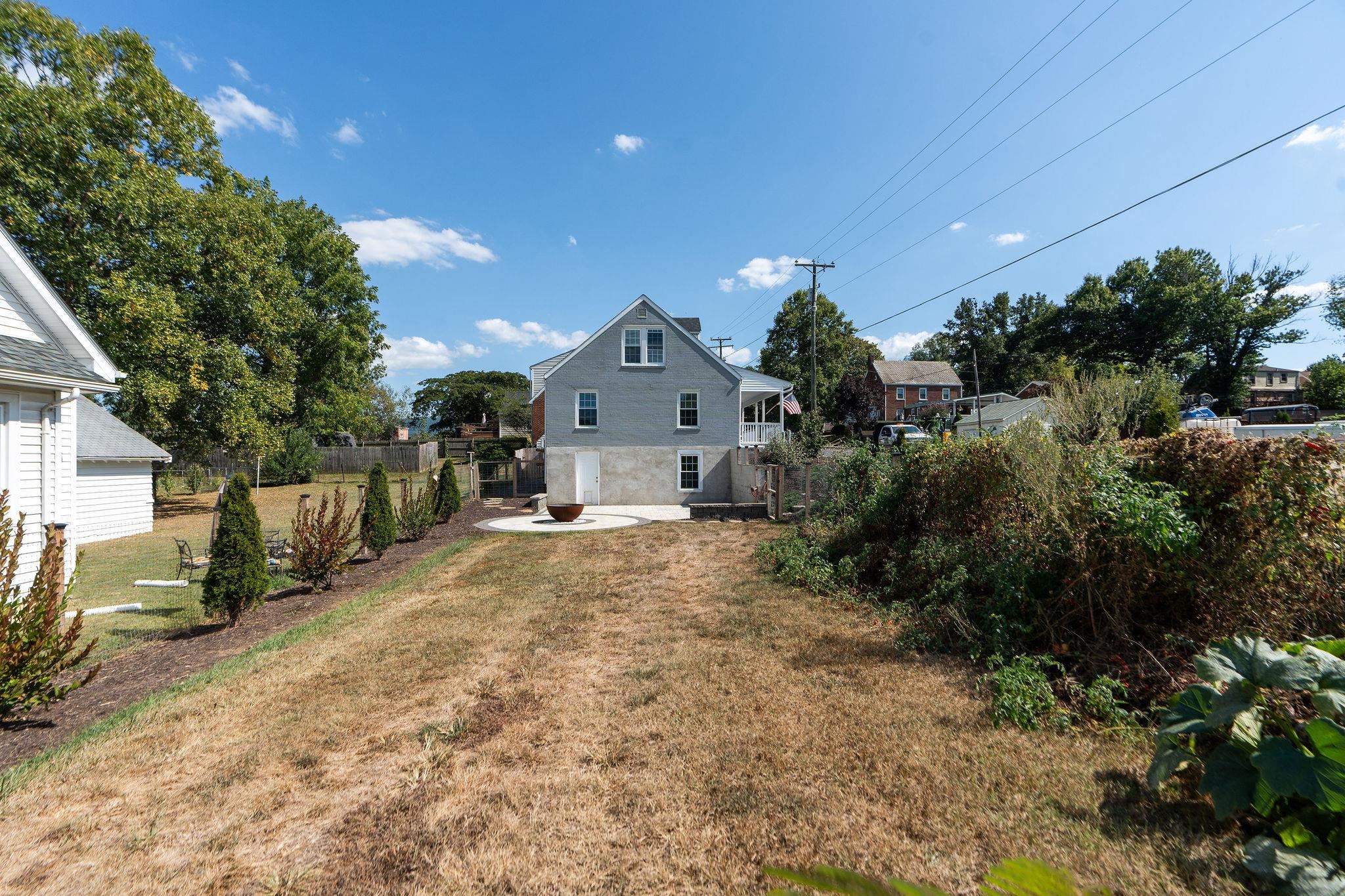 1215 W 12TH ST, WAYNESBORO, Virginia 22980, 3 Bedrooms Bedrooms, ,1 BathroomBathrooms,Residential,1215 W 12TH ST,669144 MLS # 669144