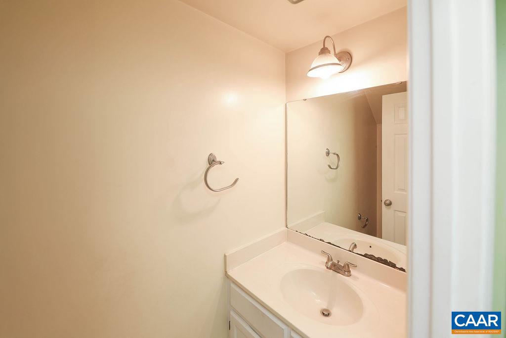 136 BRANDYWINE CT, CHARLOTTESVILLE, Virginia 22901, 4 Bedrooms Bedrooms, ,2 BathroomsBathrooms,Residential,For sale,136 BRANDYWINE CT,667718 MLS # 667718