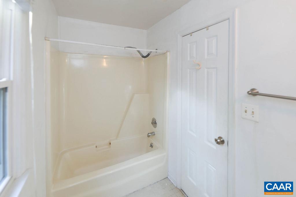 136 BRANDYWINE CT, CHARLOTTESVILLE, Virginia 22901, 4 Bedrooms Bedrooms, ,2 BathroomsBathrooms,Residential,For sale,136 BRANDYWINE CT,667718 MLS # 667718