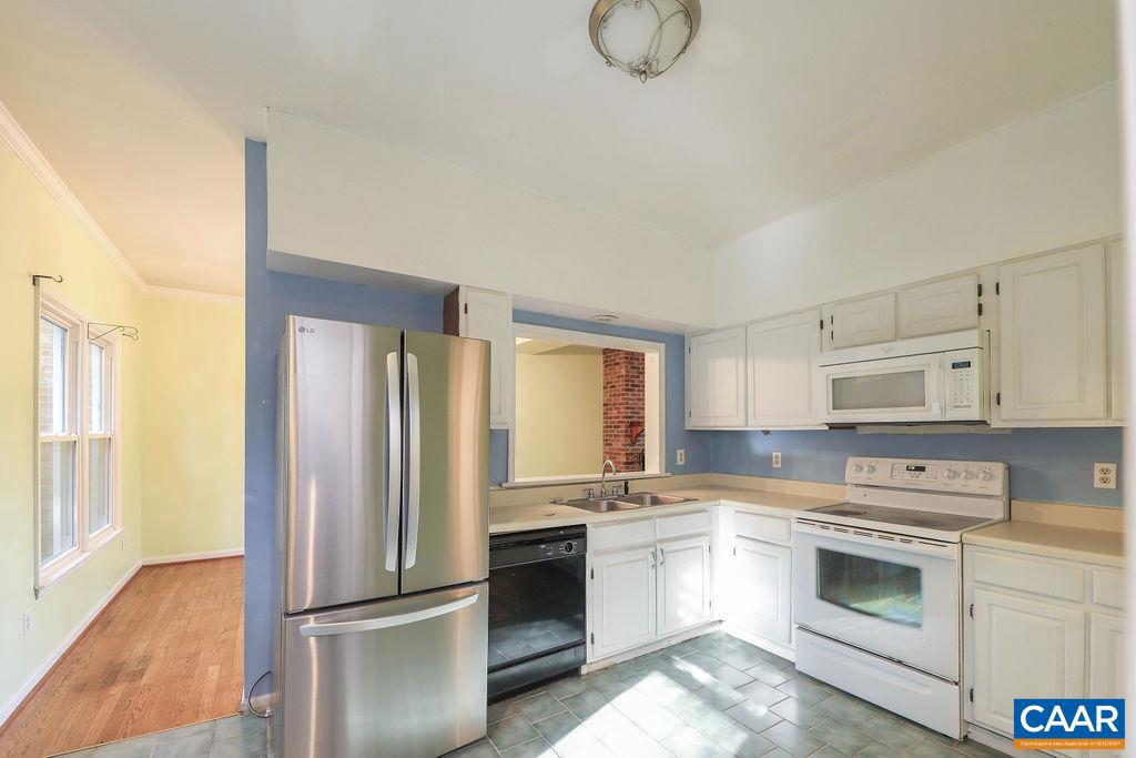 136 BRANDYWINE CT, CHARLOTTESVILLE, Virginia 22901, 4 Bedrooms Bedrooms, ,2 BathroomsBathrooms,Residential,For sale,136 BRANDYWINE CT,667718 MLS # 667718