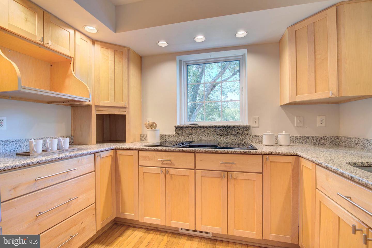 2128 GOLF COURSE DR, RESTON, Virginia 20191, 4 Bedrooms Bedrooms, ,3 BathroomsBathrooms,Residential,For sale,2128 GOLF COURSE DR,VAFX2265876 MLS # VAFX2265876