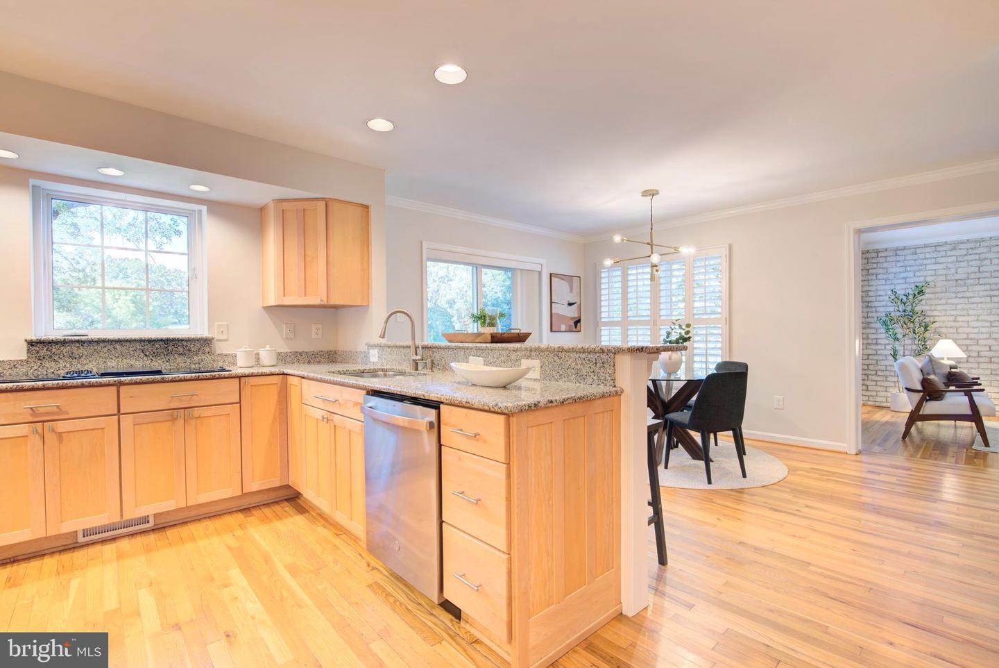 2128 GOLF COURSE DR, RESTON, Virginia 20191, 4 Bedrooms Bedrooms, ,3 BathroomsBathrooms,Residential,For sale,2128 GOLF COURSE DR,VAFX2265876 MLS # VAFX2265876
