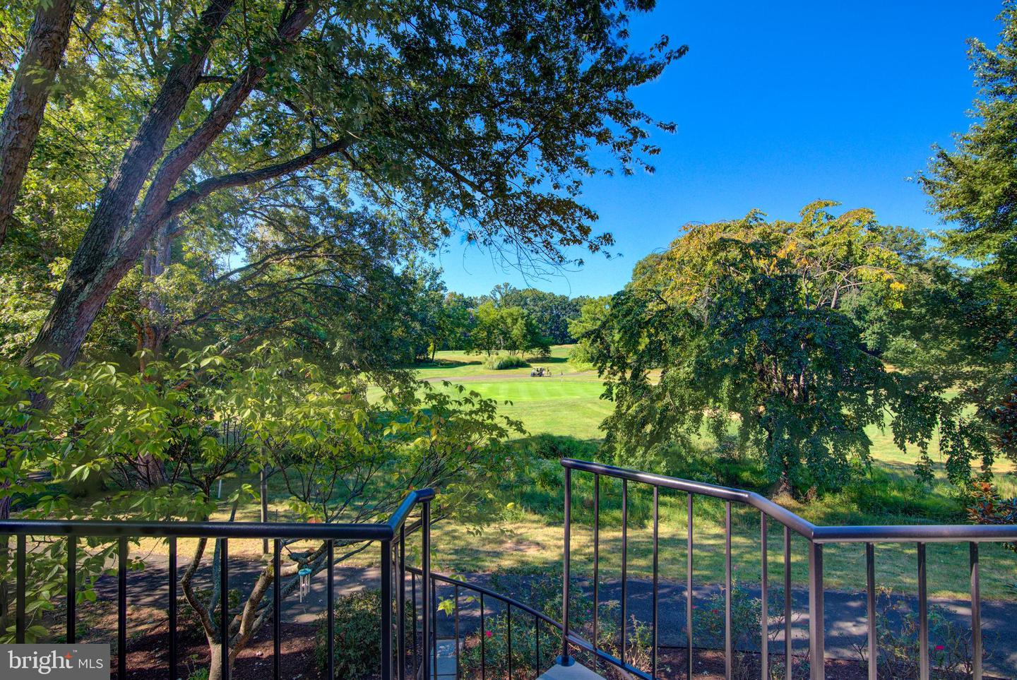 2128 GOLF COURSE DR, RESTON, Virginia 20191, 4 Bedrooms Bedrooms, ,3 BathroomsBathrooms,Residential,For sale,2128 GOLF COURSE DR,VAFX2265876 MLS # VAFX2265876