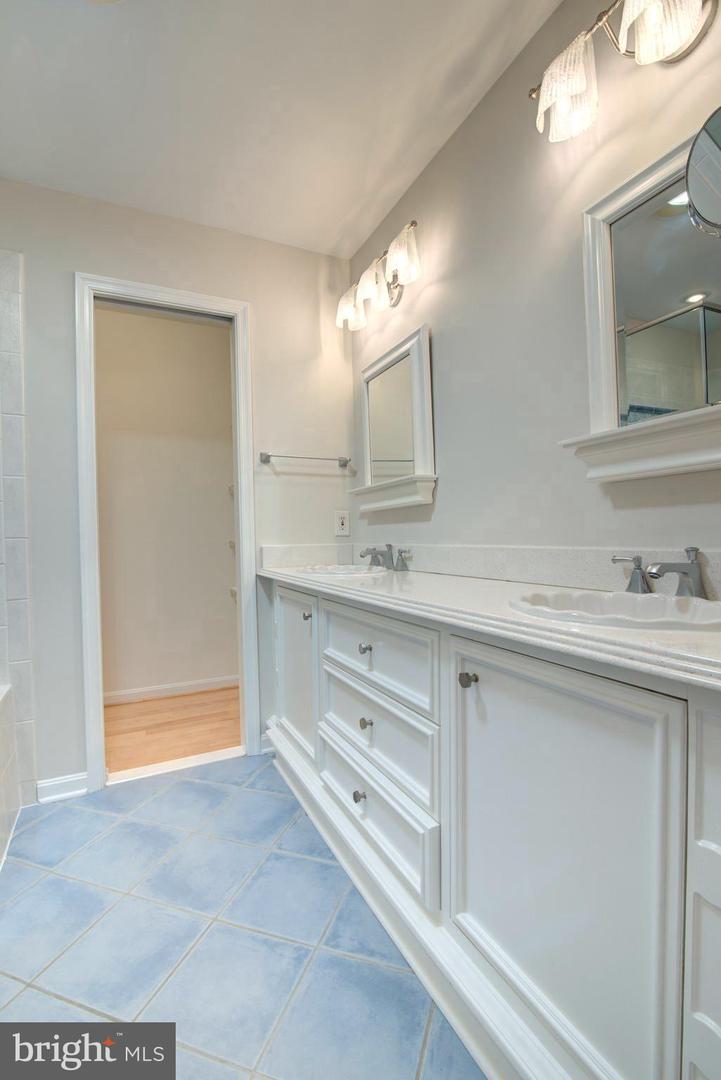 2128 GOLF COURSE DR, RESTON, Virginia 20191, 4 Bedrooms Bedrooms, ,3 BathroomsBathrooms,Residential,For sale,2128 GOLF COURSE DR,VAFX2265876 MLS # VAFX2265876