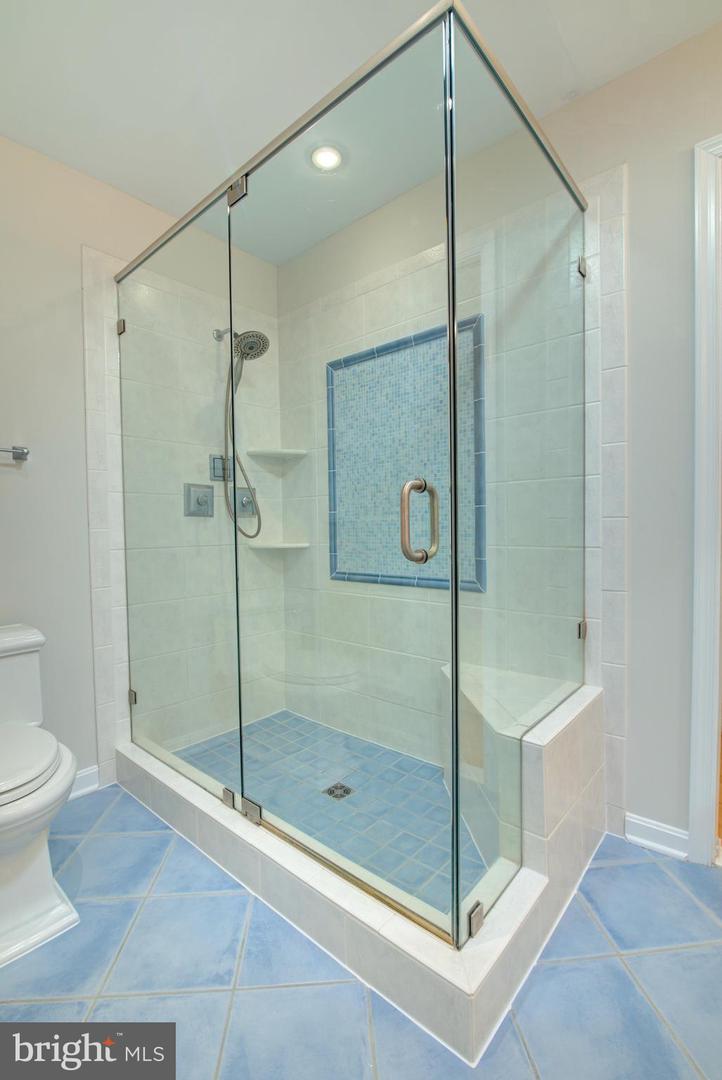 2128 GOLF COURSE DR, RESTON, Virginia 20191, 4 Bedrooms Bedrooms, ,3 BathroomsBathrooms,Residential,For sale,2128 GOLF COURSE DR,VAFX2265876 MLS # VAFX2265876