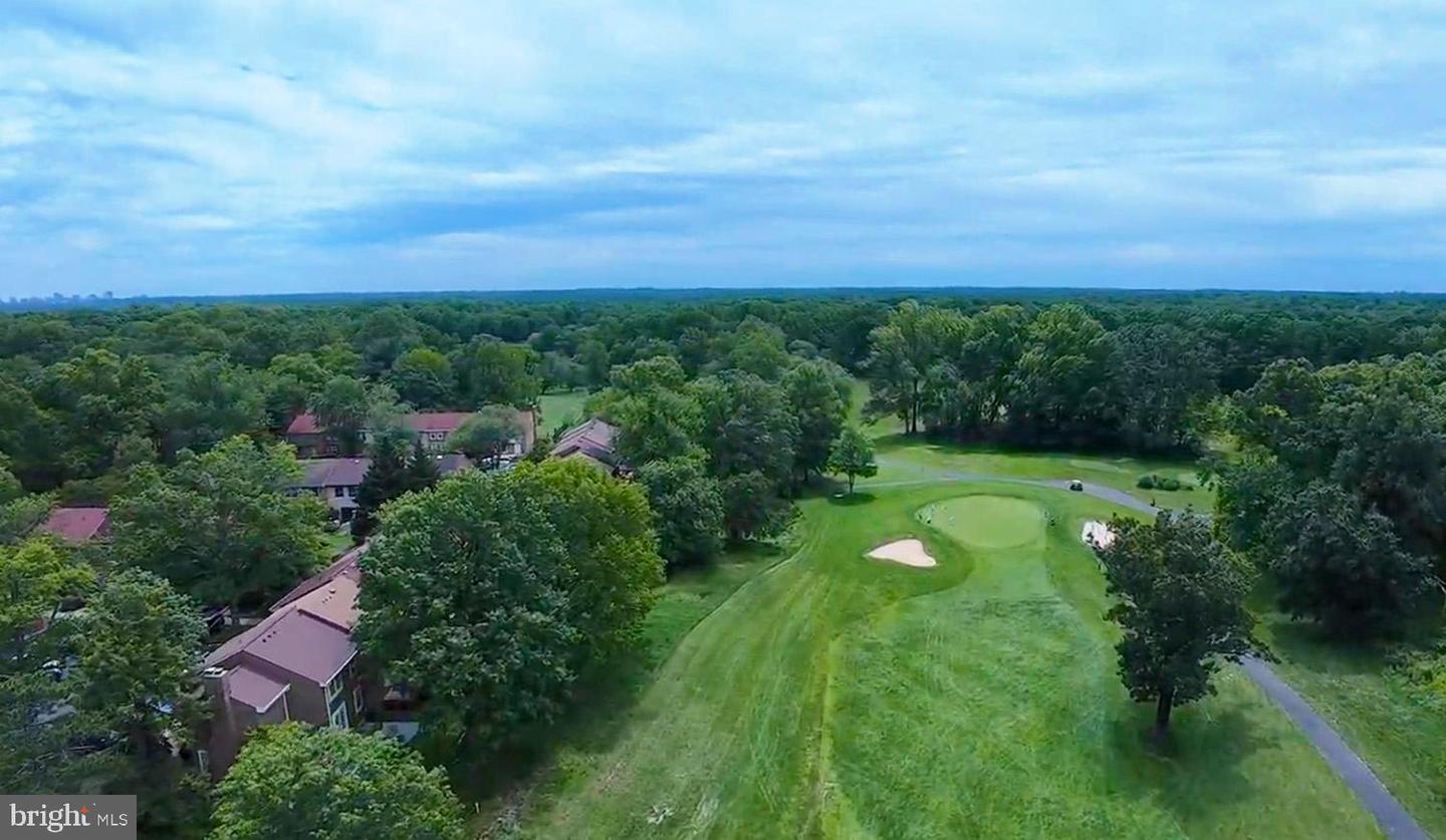 2128 GOLF COURSE DR, RESTON, Virginia 20191, 4 Bedrooms Bedrooms, ,3 BathroomsBathrooms,Residential,For sale,2128 GOLF COURSE DR,VAFX2265876 MLS # VAFX2265876