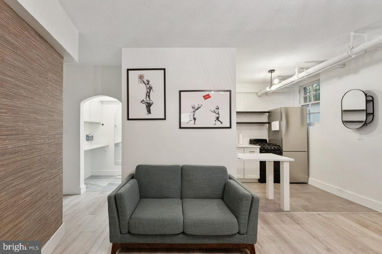 3039 MACOMB ST NW #3A, WASHINGTON, District Of Columbia 20008, 1 Bedroom Bedrooms, ,1 BathroomBathrooms,Residential,For sale,3039 MACOMB ST NW #3A,DCDC2222106 MLS # DCDC2222106