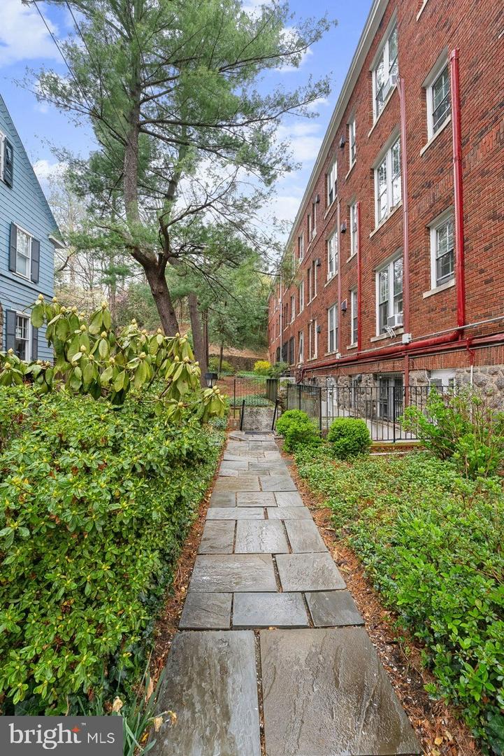 3039 MACOMB ST NW #3A, WASHINGTON, District Of Columbia 20008, 1 Bedroom Bedrooms, ,1 BathroomBathrooms,Residential,For sale,3039 MACOMB ST NW #3A,DCDC2222106 MLS # DCDC2222106