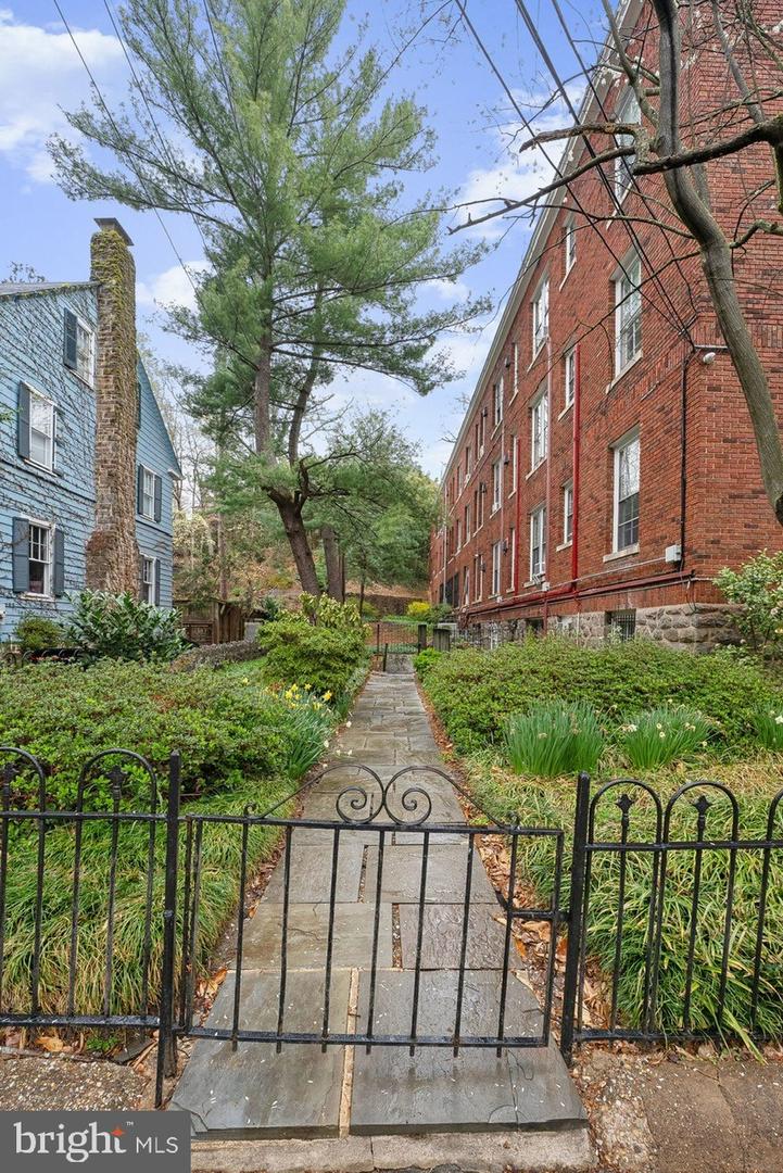 3039 MACOMB ST NW #3A, WASHINGTON, District Of Columbia 20008, 1 Bedroom Bedrooms, ,1 BathroomBathrooms,Residential,For sale,3039 MACOMB ST NW #3A,DCDC2222106 MLS # DCDC2222106