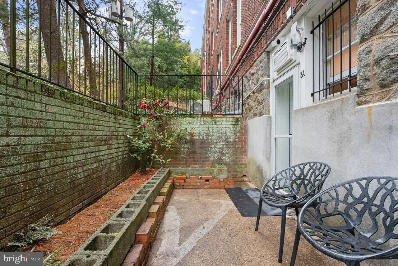 3039 MACOMB ST NW #3A, WASHINGTON, District Of Columbia 20008, 1 Bedroom Bedrooms, ,1 BathroomBathrooms,Residential,For sale,3039 MACOMB ST NW #3A,DCDC2222106 MLS # DCDC2222106