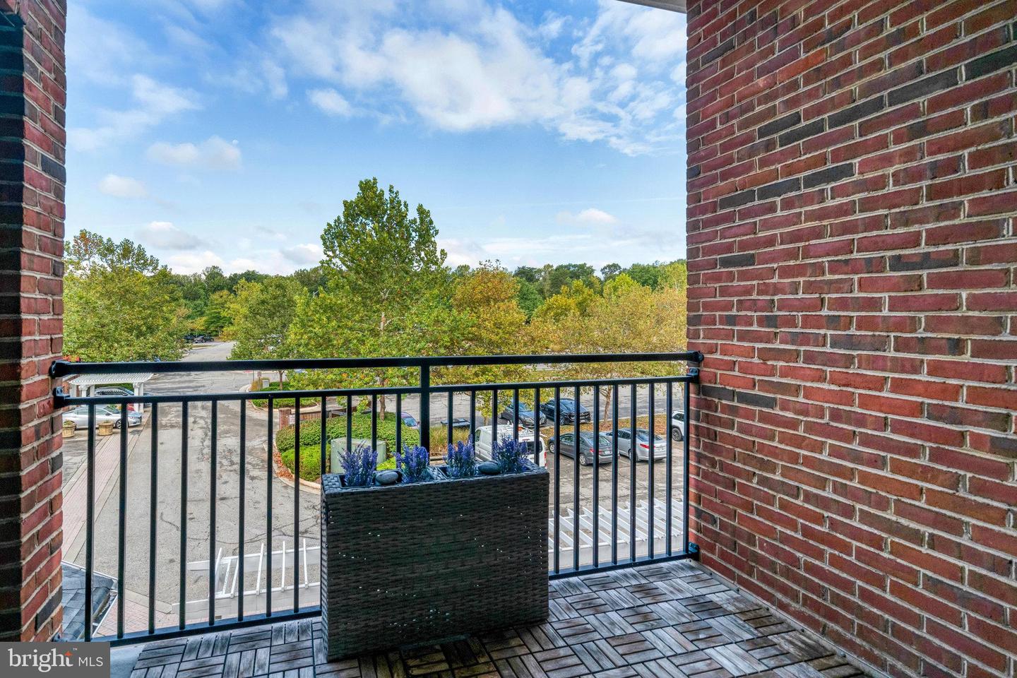 9000 LORTON STATION BLVD #209, LORTON, Virginia 22079, 2 Bedrooms Bedrooms, ,2 BathroomsBathrooms,Residential,For sale,9000 LORTON STATION BLVD #209,VAFX2267728 MLS # VAFX2267728