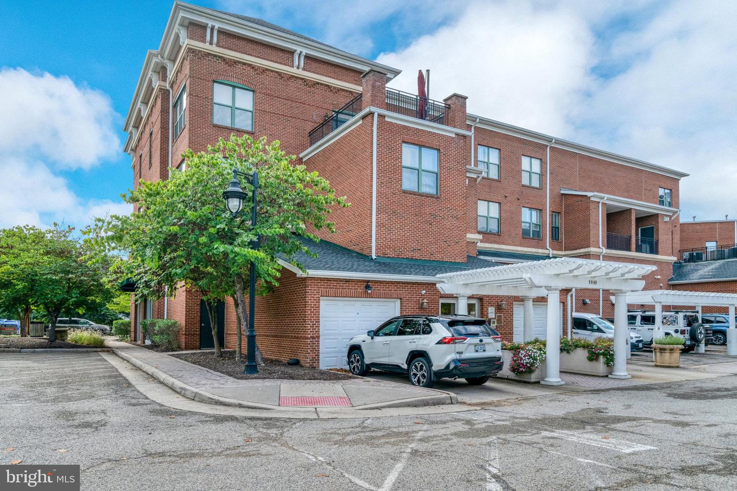 9000 LORTON STATION BLVD #209, LORTON, Virginia 22079, 2 Bedrooms Bedrooms, ,2 BathroomsBathrooms,Residential,For sale,9000 LORTON STATION BLVD #209,VAFX2267728 MLS # VAFX2267728