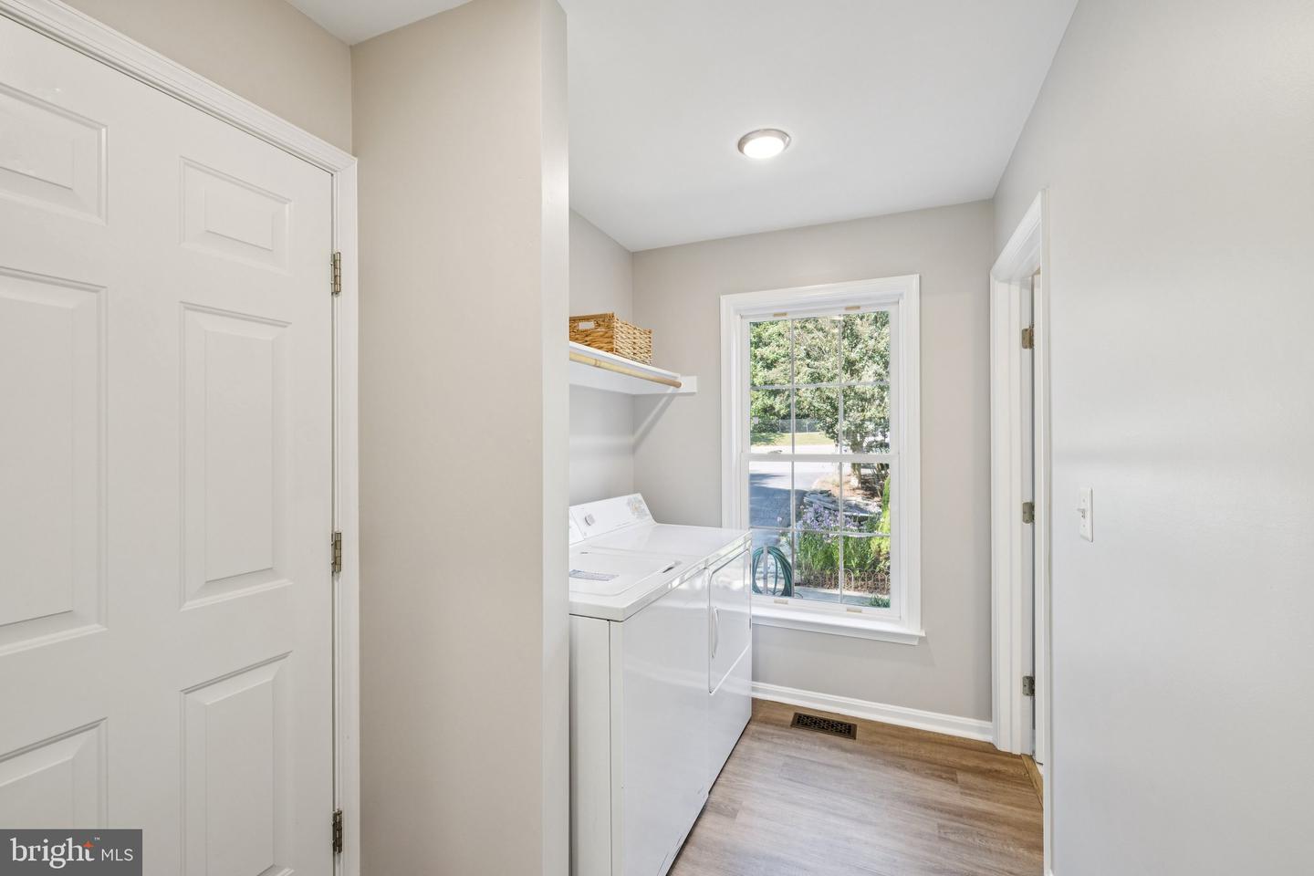 7554 KNIGHTSHAYES DR, MANASSAS, Virginia 20111, 4 Bedrooms Bedrooms, ,3 BathroomsBathrooms,Residential,For sale,7554 KNIGHTSHAYES DR,VAPW2104210 MLS # VAPW2104210
