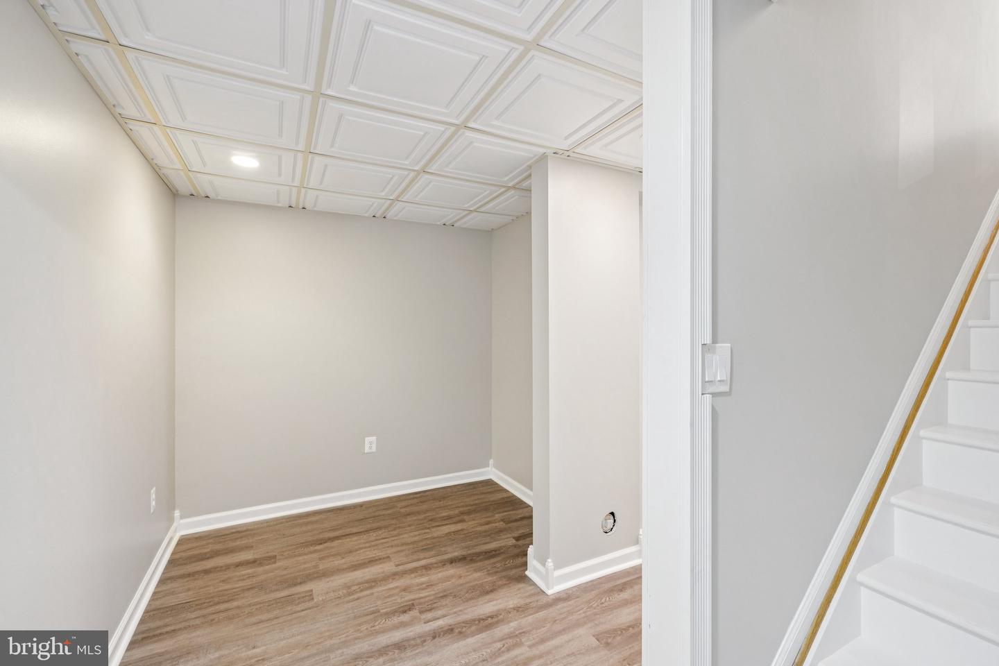 7554 KNIGHTSHAYES DR, MANASSAS, Virginia 20111, 4 Bedrooms Bedrooms, ,3 BathroomsBathrooms,Residential,For sale,7554 KNIGHTSHAYES DR,VAPW2104210 MLS # VAPW2104210