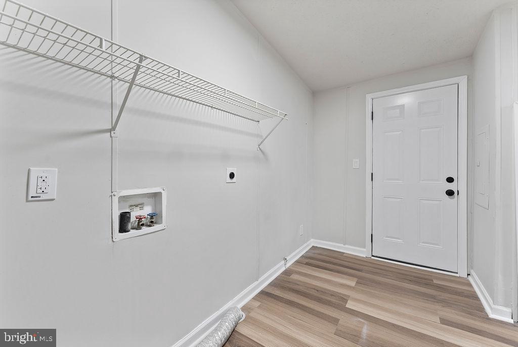 897 SALVIA RD, NEWTOWN, Virginia 23126, 4 Bedrooms Bedrooms, ,2 BathroomsBathrooms,Residential,For sale,897 SALVIA RD,VAKQ2000172 MLS # VAKQ2000172 897 SALVIA RD, NEWTOWN, Virginia 23126, 4 Bedrooms Bedrooms, ,2 BathroomsBathrooms,Residential,For sale,897 SALVIA RD,VAKQ2000172 MLS # VAKQ2000172