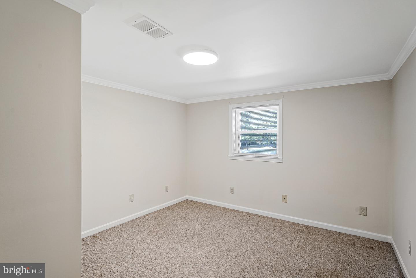 5801 BOOTHE DR, BURKE, Virginia 22015, 5 Bedrooms Bedrooms, ,3 BathroomsBathrooms,Residential,For sale,5801 BOOTHE DR,VAFX2267792 MLS # VAFX2267792
