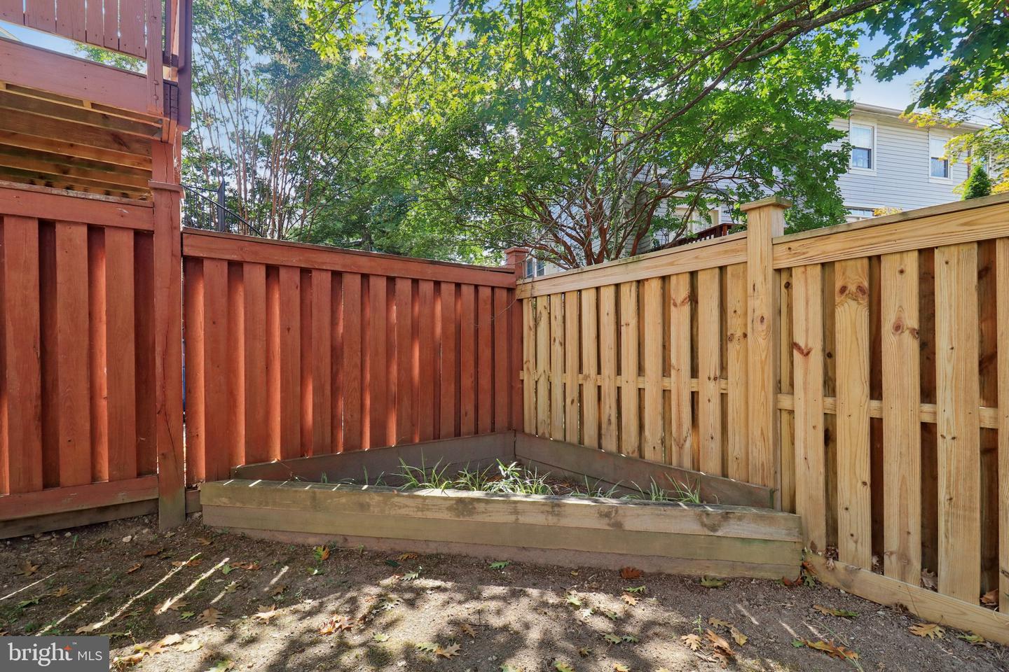 3930 VALLEY RIDGE DR, FAIRFAX, Virginia 22033, 3 Bedrooms Bedrooms, ,3 BathroomsBathrooms,Residential,For sale,3930 VALLEY RIDGE DR,VAFX2268038 MLS # VAFX2268038