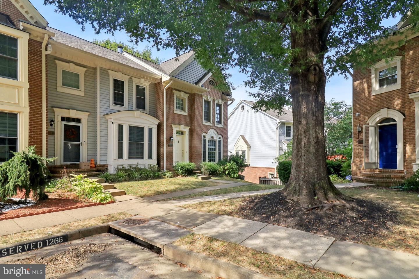 3930 VALLEY RIDGE DR, FAIRFAX, Virginia 22033, 3 Bedrooms Bedrooms, ,3 BathroomsBathrooms,Residential,For sale,3930 VALLEY RIDGE DR,VAFX2268038 MLS # VAFX2268038