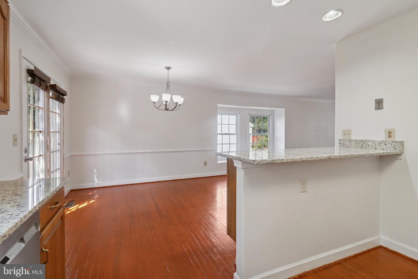 3930 VALLEY RIDGE DR, FAIRFAX, Virginia 22033, 3 Bedrooms Bedrooms, ,3 BathroomsBathrooms,Residential,For sale,3930 VALLEY RIDGE DR,VAFX2268038 MLS # VAFX2268038