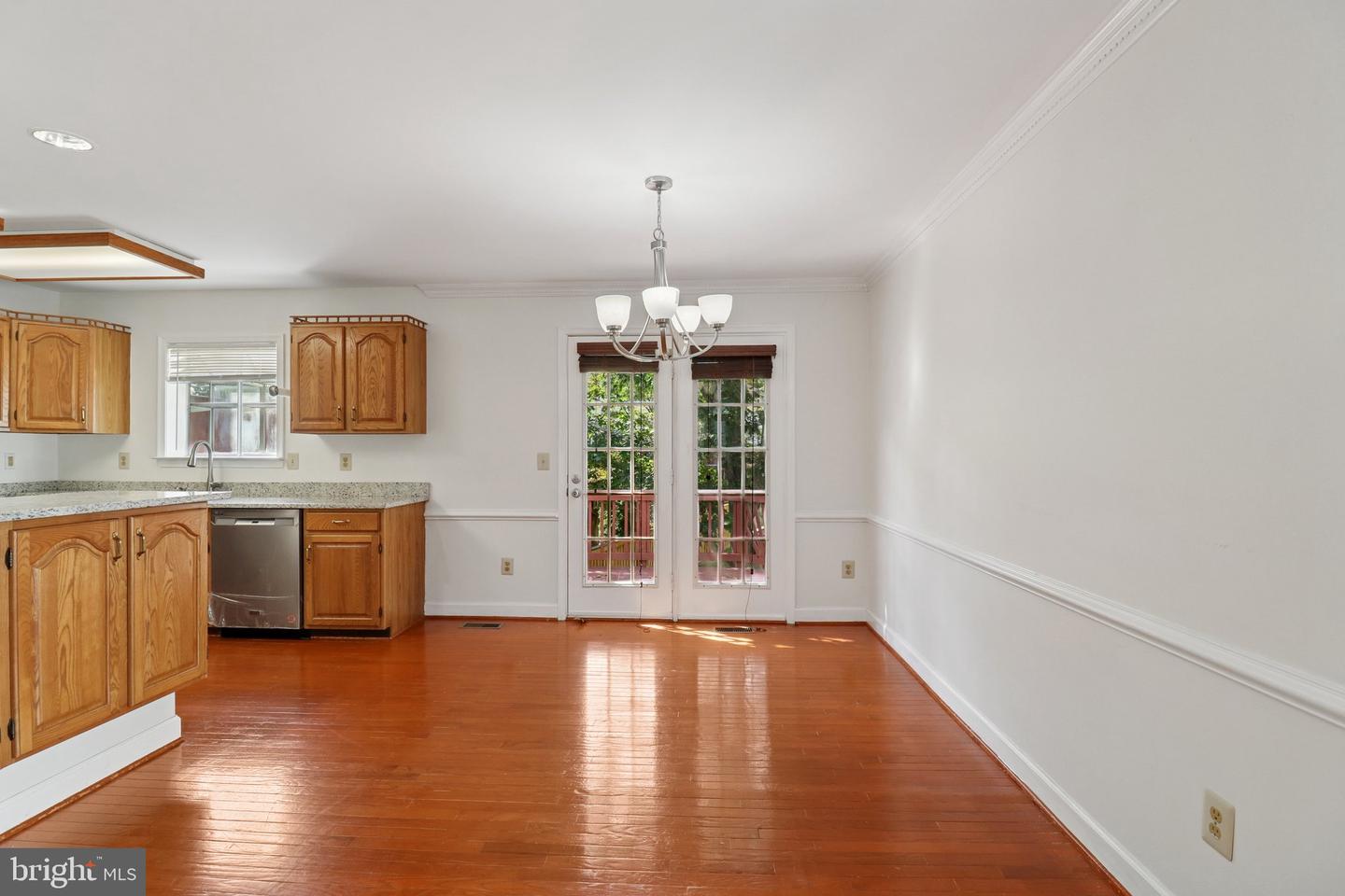 3930 VALLEY RIDGE DR, FAIRFAX, Virginia 22033, 3 Bedrooms Bedrooms, ,3 BathroomsBathrooms,Residential,For sale,3930 VALLEY RIDGE DR,VAFX2268038 MLS # VAFX2268038
