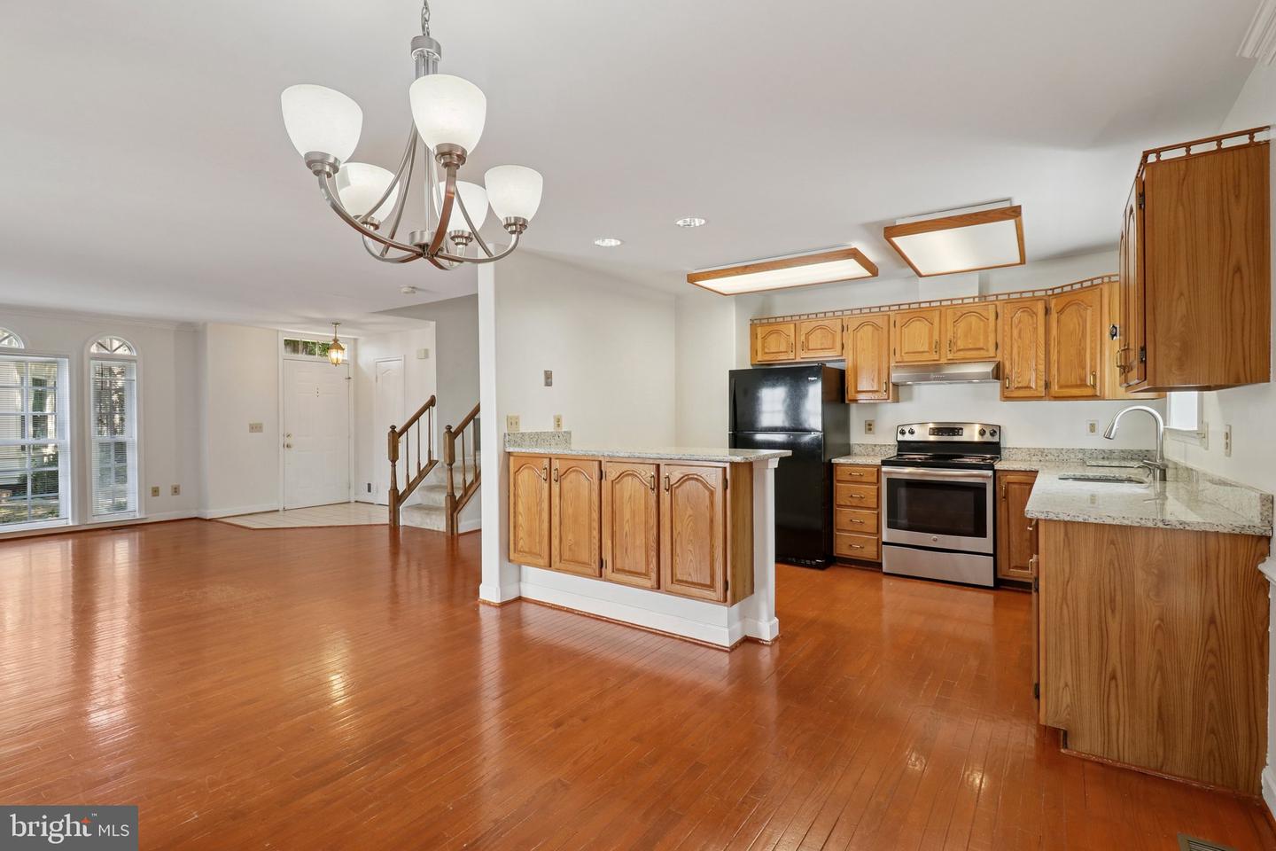 3930 VALLEY RIDGE DR, FAIRFAX, Virginia 22033, 3 Bedrooms Bedrooms, ,3 BathroomsBathrooms,Residential,For sale,3930 VALLEY RIDGE DR,VAFX2268038 MLS # VAFX2268038