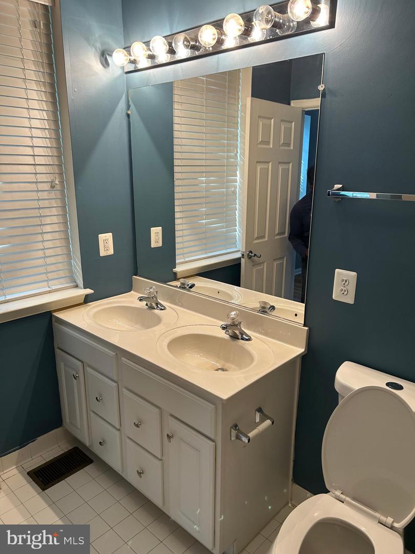 13953 HOLLOW WIND WAY, WOODBRIDGE, Virginia 22191, 3 Bedrooms Bedrooms, ,2 BathroomsBathrooms,Residential,For sale,13953 HOLLOW WIND WAY,VAPW2104332 MLS # VAPW2104332 13953 HOLLOW WIND WAY, WOODBRIDGE, Virginia 22191, 3 Bedrooms Bedrooms, ,2 BathroomsBathrooms,Residential,For sale,13953 HOLLOW WIND WAY,VAPW2104332 MLS # VAPW2104332