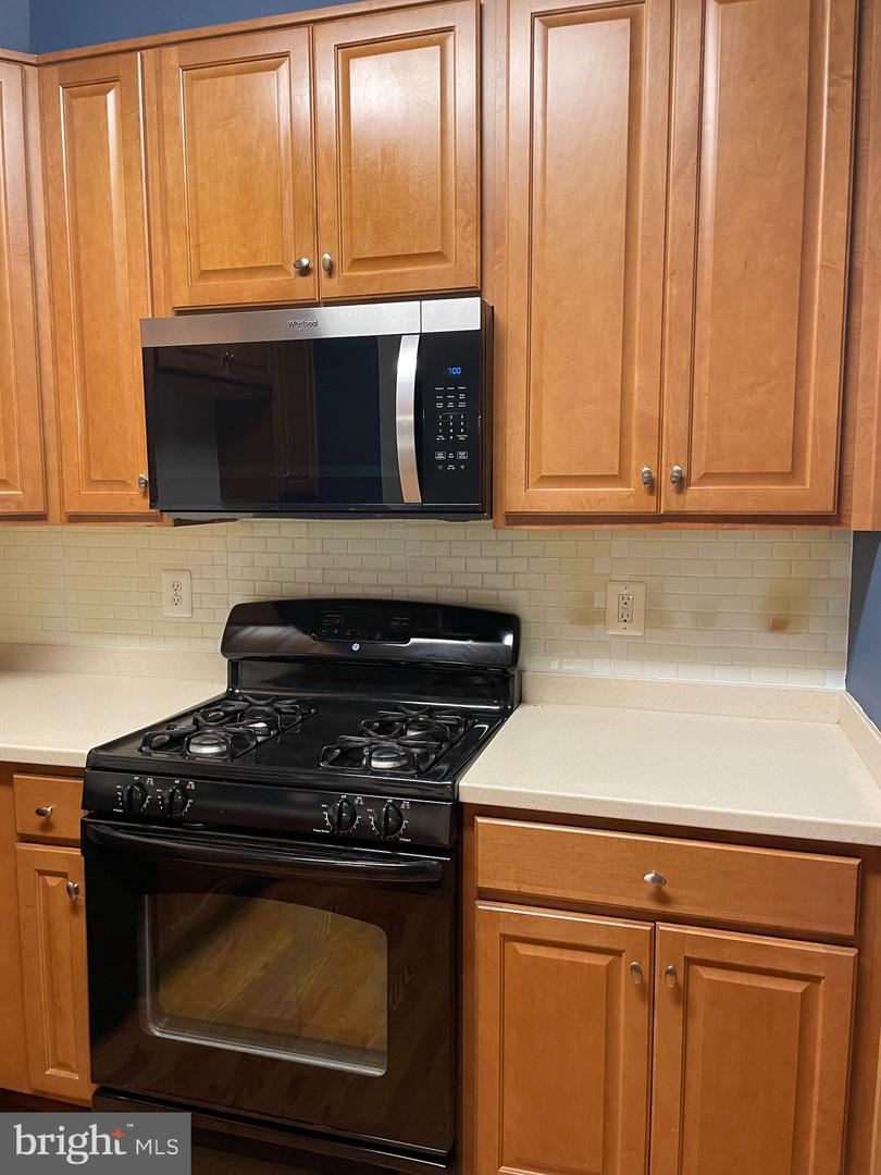 13953 HOLLOW WIND WAY, WOODBRIDGE, Virginia 22191, 3 Bedrooms Bedrooms, ,2 BathroomsBathrooms,Residential,For sale,13953 HOLLOW WIND WAY,VAPW2104332 MLS # VAPW2104332 13953 HOLLOW WIND WAY, WOODBRIDGE, Virginia 22191, 3 Bedrooms Bedrooms, ,2 BathroomsBathrooms,Residential,For sale,13953 HOLLOW WIND WAY,VAPW2104332 MLS # VAPW2104332