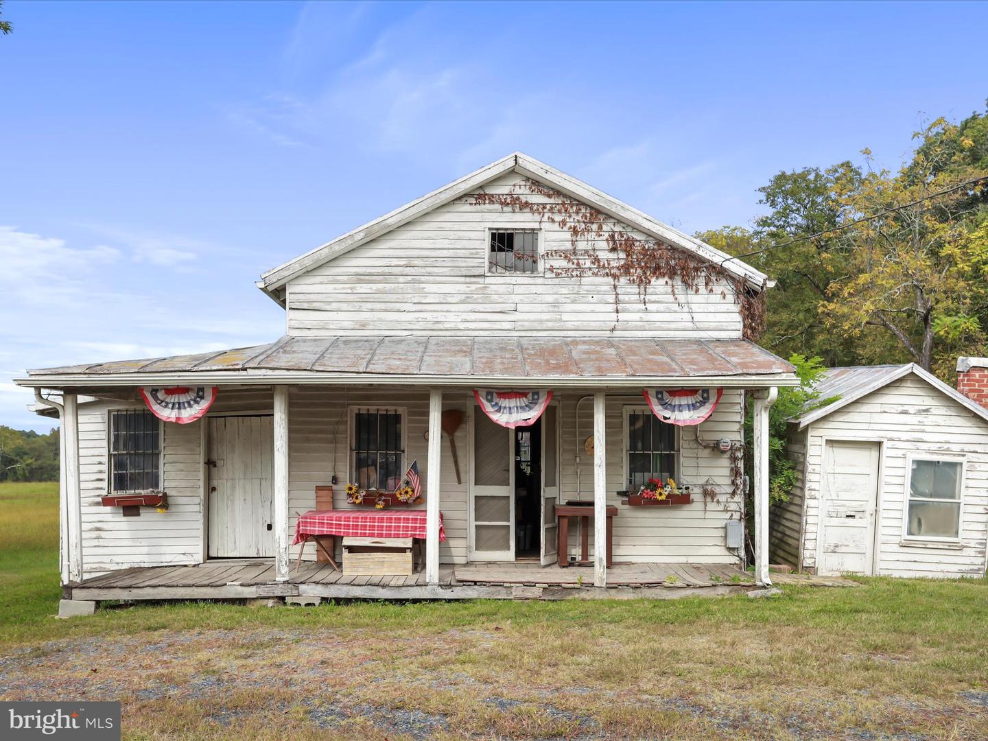 4530 SAINT DAVIDS CHURCH RD, FORT VALLEY, Virginia 22652, 2 Bedrooms Bedrooms, ,1 BathroomBathrooms,Residential,For sale,4530 SAINT DAVIDS CHURCH RD,VASH2012570 MLS # VASH2012570