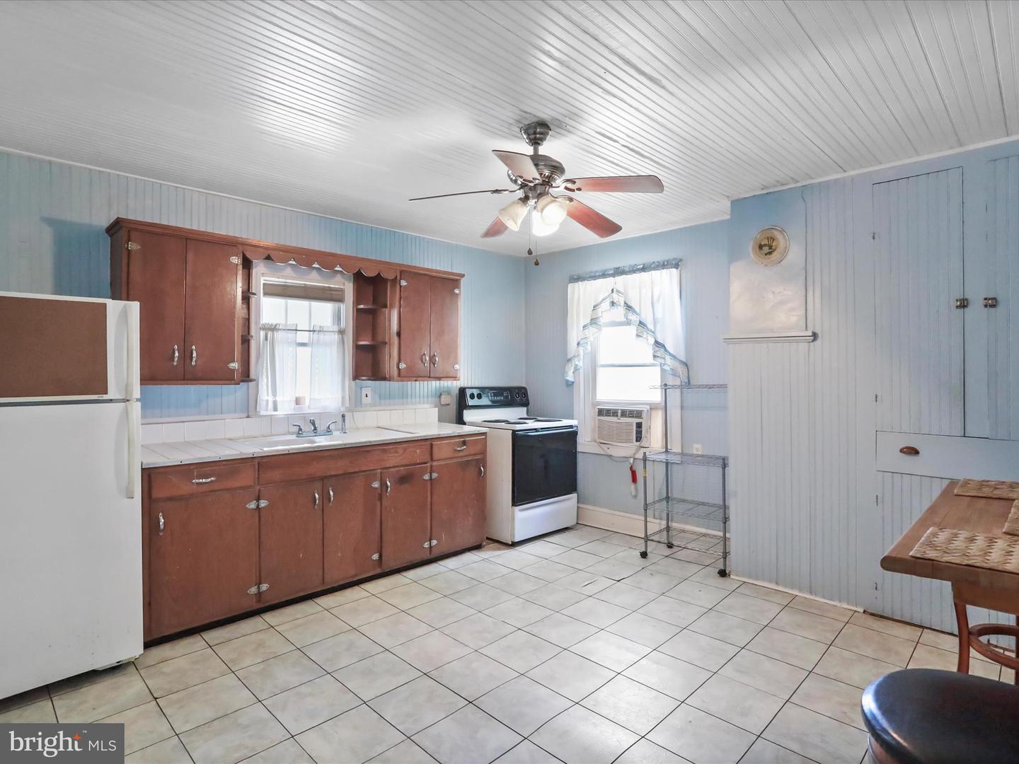 4530 SAINT DAVIDS CHURCH RD, FORT VALLEY, Virginia 22652, 2 Bedrooms Bedrooms, ,1 BathroomBathrooms,Residential,For sale,4530 SAINT DAVIDS CHURCH RD,VASH2012570 MLS # VASH2012570
