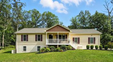 12253 DAVIS RD, REMINGTON, Virginia 22734, 3 Bedrooms Bedrooms, ,2 BathroomsBathrooms,Residential,12253 DAVIS RD,VAFQ2017524 MLS # VAFQ2017524