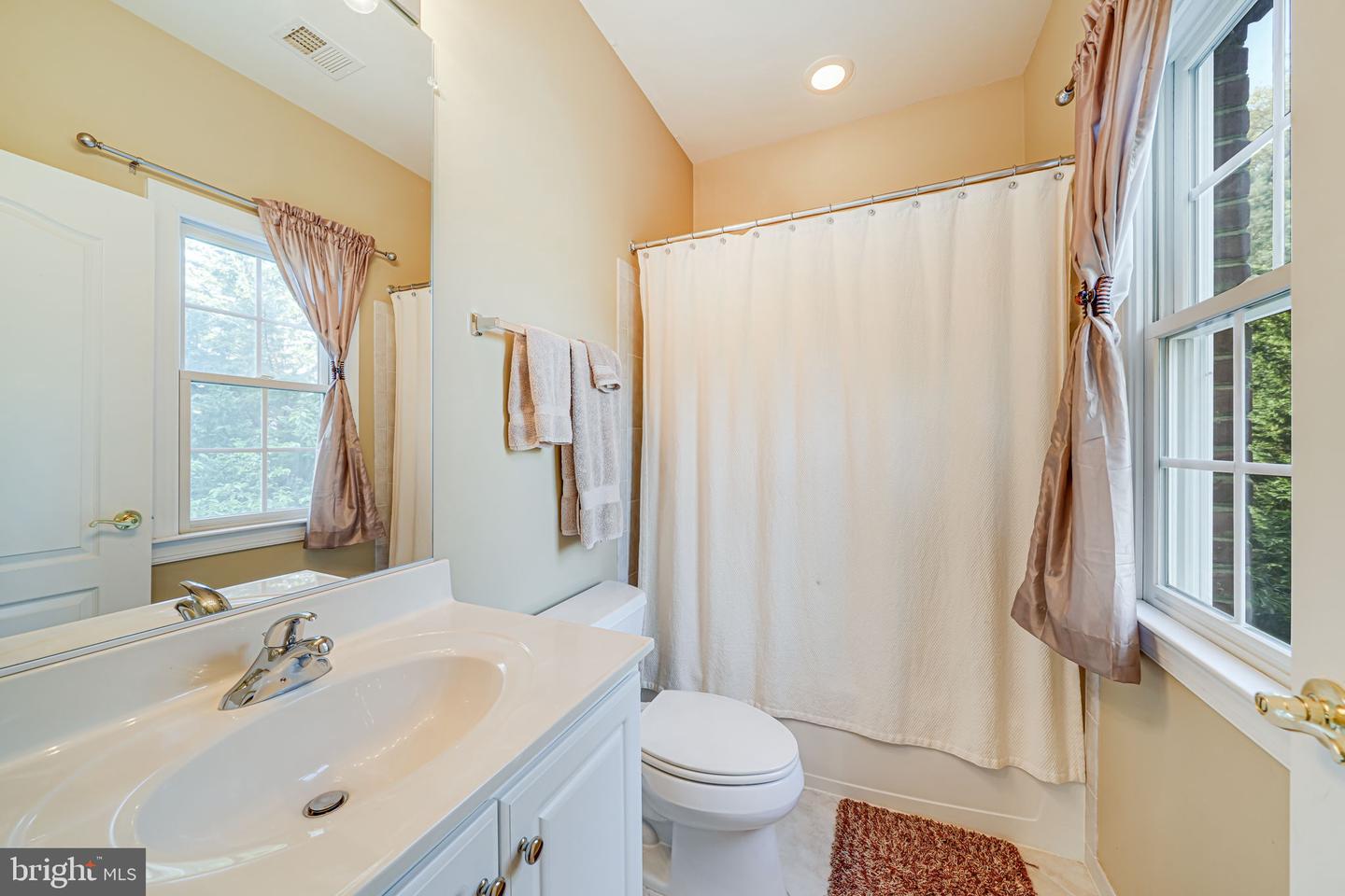 6424 RECREATION LN, FALLS CHURCH, Virginia 22041, 5 Bedrooms Bedrooms, ,5 BathroomsBathrooms,Residential,For sale,6424 RECREATION LN,VAFX2235278 MLS # VAFX2235278 6424 RECREATION LN, FALLS CHURCH, Virginia 22041, 5 Bedrooms Bedrooms, ,5 BathroomsBathrooms,Residential,For sale,6424 RECREATION LN,VAFX2235278 MLS # VAFX2235278
