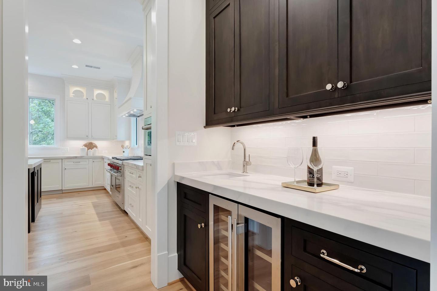 2123 NATAHOA CT, FALLS CHURCH, Virginia 22043, 7 Bedrooms Bedrooms, ,6 BathroomsBathrooms,Residential,For sale,2123 NATAHOA CT,VAFX2239596 MLS # VAFX2239596