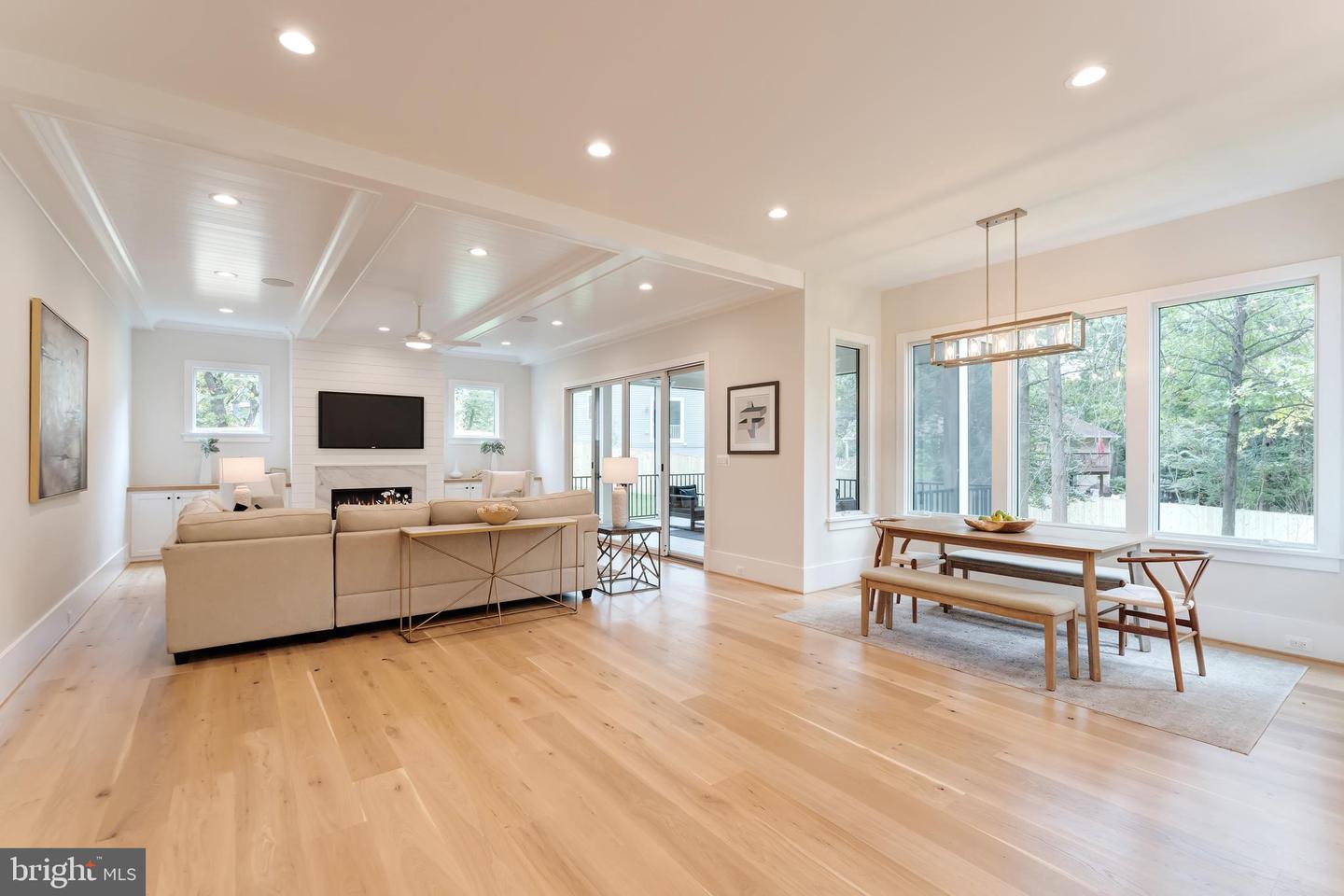 2123 NATAHOA CT, FALLS CHURCH, Virginia 22043, 7 Bedrooms Bedrooms, ,6 BathroomsBathrooms,Residential,For sale,2123 NATAHOA CT,VAFX2239596 MLS # VAFX2239596