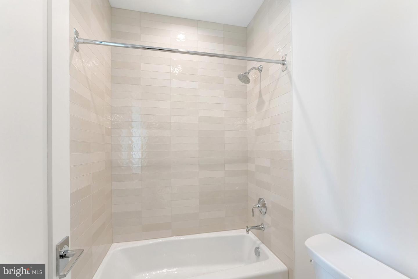 2123 NATAHOA CT, FALLS CHURCH, Virginia 22043, 7 Bedrooms Bedrooms, ,6 BathroomsBathrooms,Residential,For sale,2123 NATAHOA CT,VAFX2239596 MLS # VAFX2239596