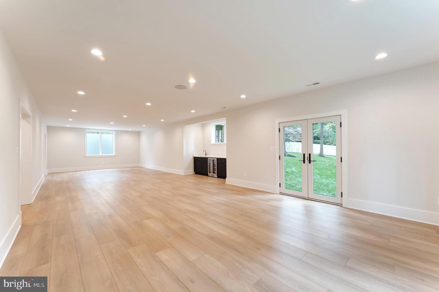 2123 NATAHOA CT, FALLS CHURCH, Virginia 22043, 7 Bedrooms Bedrooms, ,6 BathroomsBathrooms,Residential,For sale,2123 NATAHOA CT,VAFX2239596 MLS # VAFX2239596