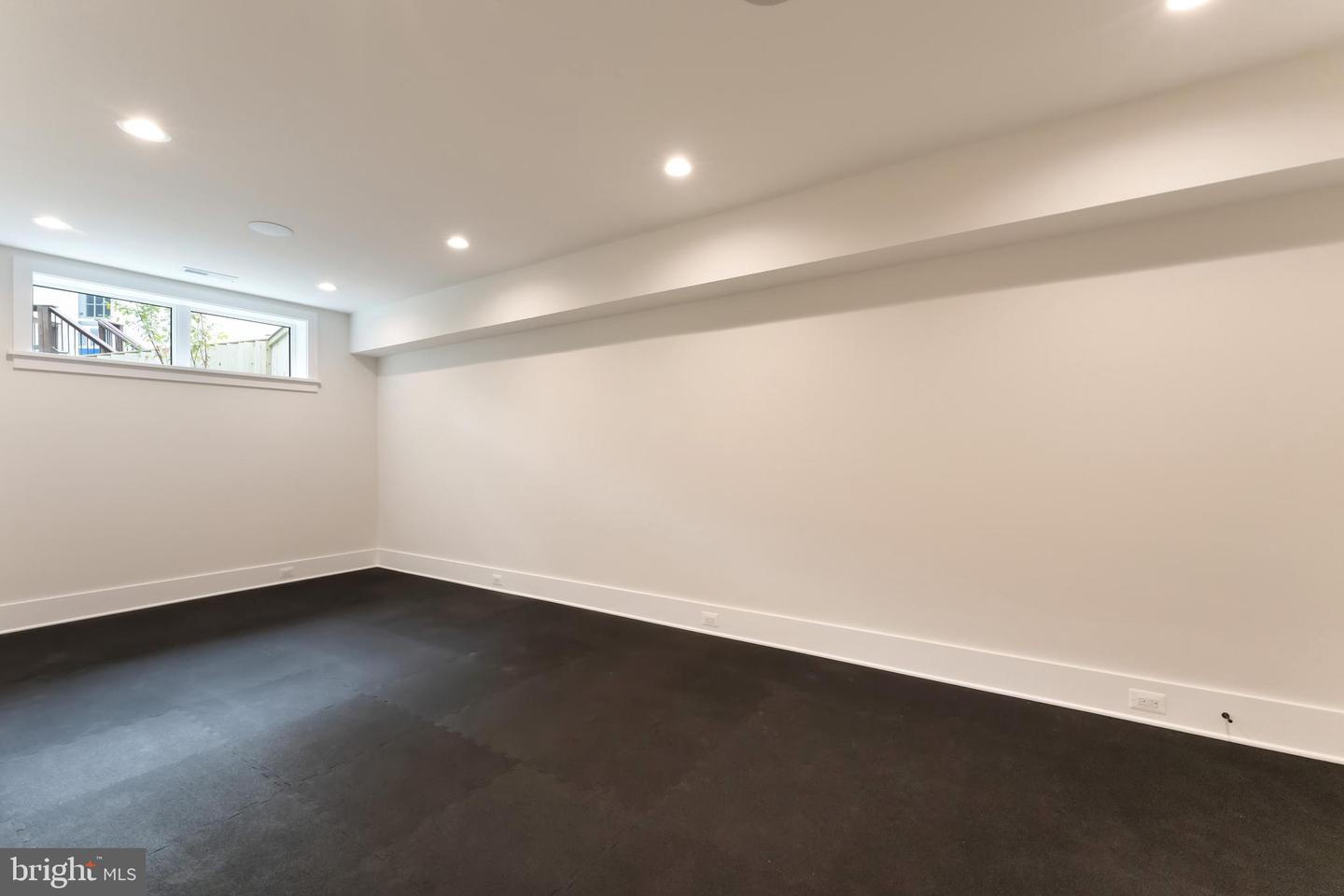 2123 NATAHOA CT, FALLS CHURCH, Virginia 22043, 7 Bedrooms Bedrooms, ,6 BathroomsBathrooms,Residential,For sale,2123 NATAHOA CT,VAFX2239596 MLS # VAFX2239596