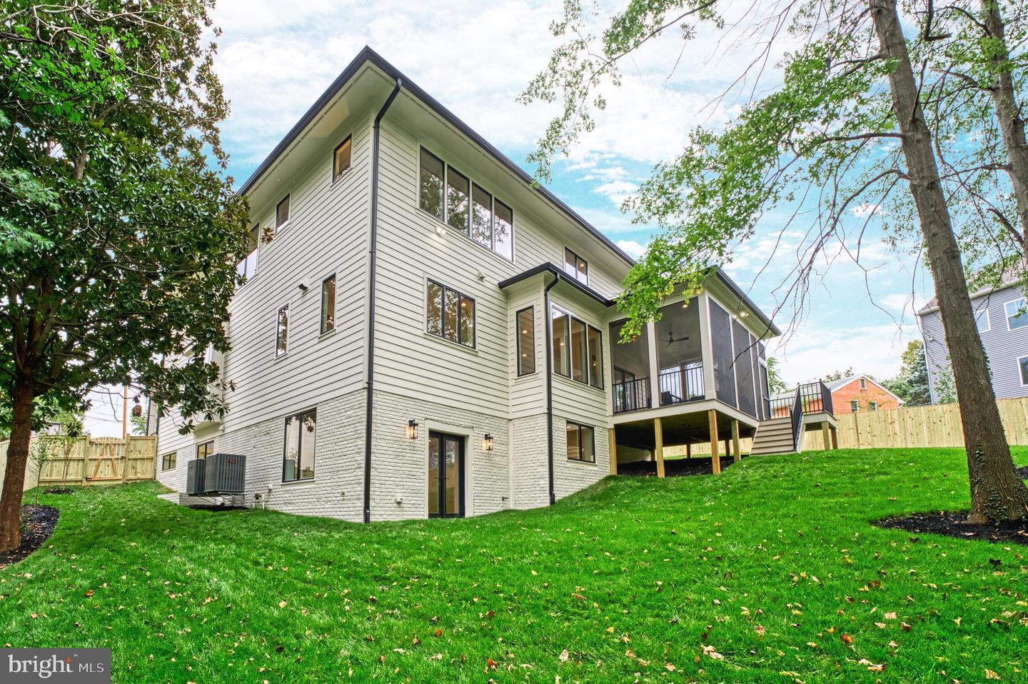 2123 NATAHOA CT, FALLS CHURCH, Virginia 22043, 7 Bedrooms Bedrooms, ,6 BathroomsBathrooms,Residential,For sale,2123 NATAHOA CT,VAFX2239596 MLS # VAFX2239596