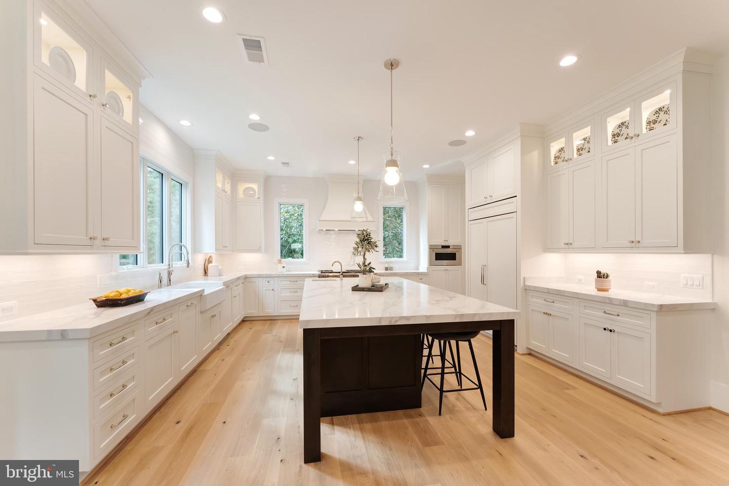 2123 NATAHOA CT, FALLS CHURCH, Virginia 22043, 7 Bedrooms Bedrooms, ,6 BathroomsBathrooms,Residential,For sale,2123 NATAHOA CT,VAFX2239596 MLS # VAFX2239596