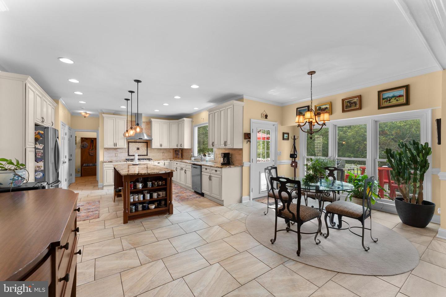 7330 SNOW HILL DR, SPOTSYLVANIA, Virginia 22551, 6 Bedrooms Bedrooms, ,3 BathroomsBathrooms,Residential,For sale,7330 SNOW HILL DR,VASP2034652 MLS # VASP2034652