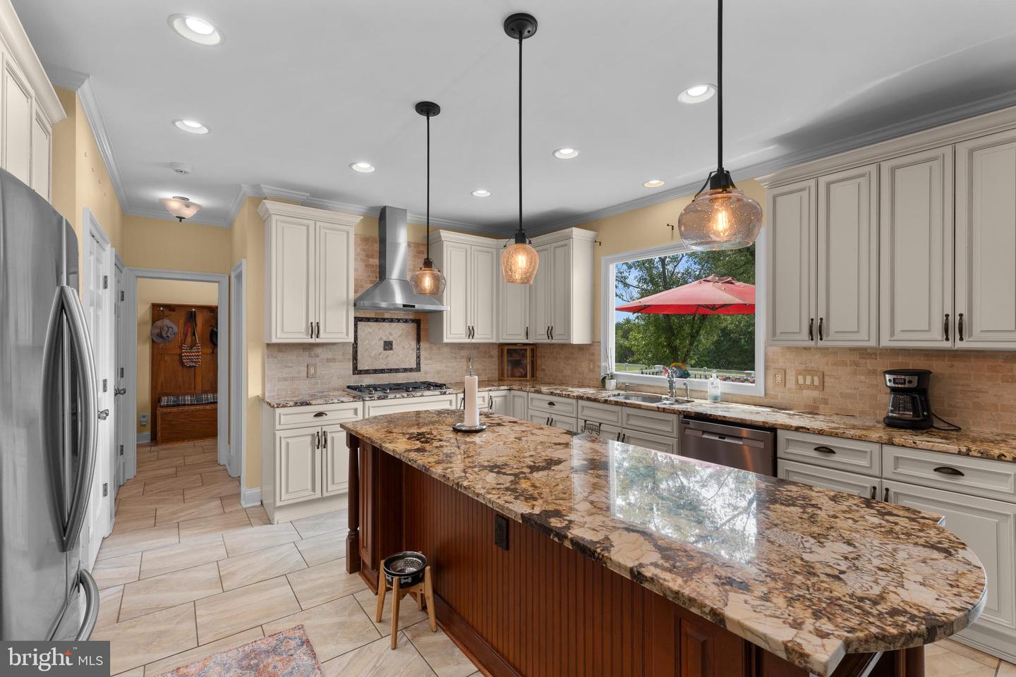 7330 SNOW HILL DR, SPOTSYLVANIA, Virginia 22551, 6 Bedrooms Bedrooms, ,3 BathroomsBathrooms,Residential,For sale,7330 SNOW HILL DR,VASP2034652 MLS # VASP2034652